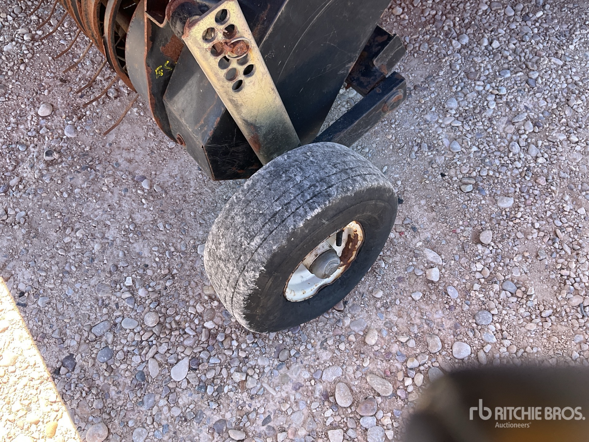 2008 New Holland BR6090