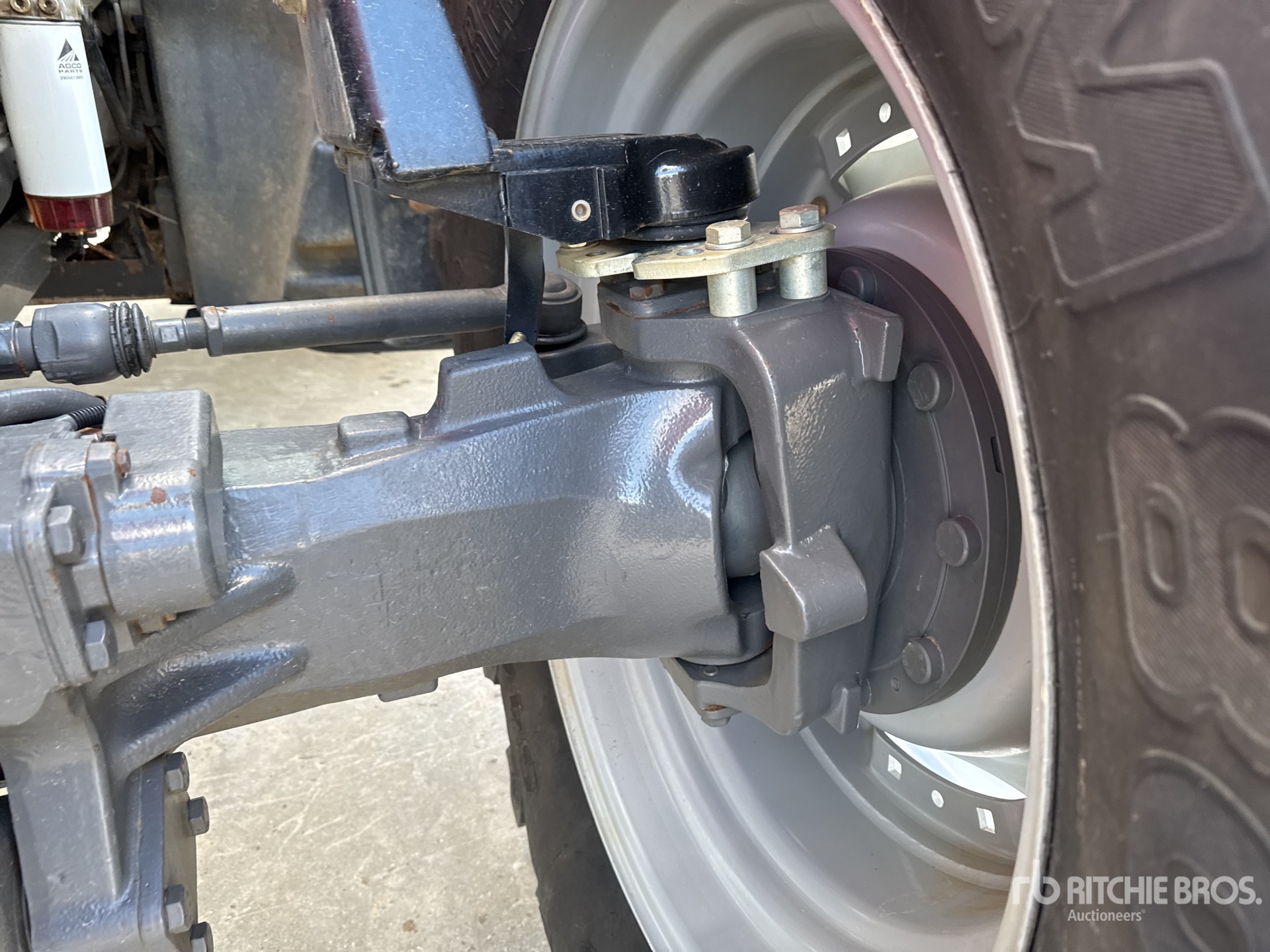 2014 Massey Ferguson 7620 DYNA6