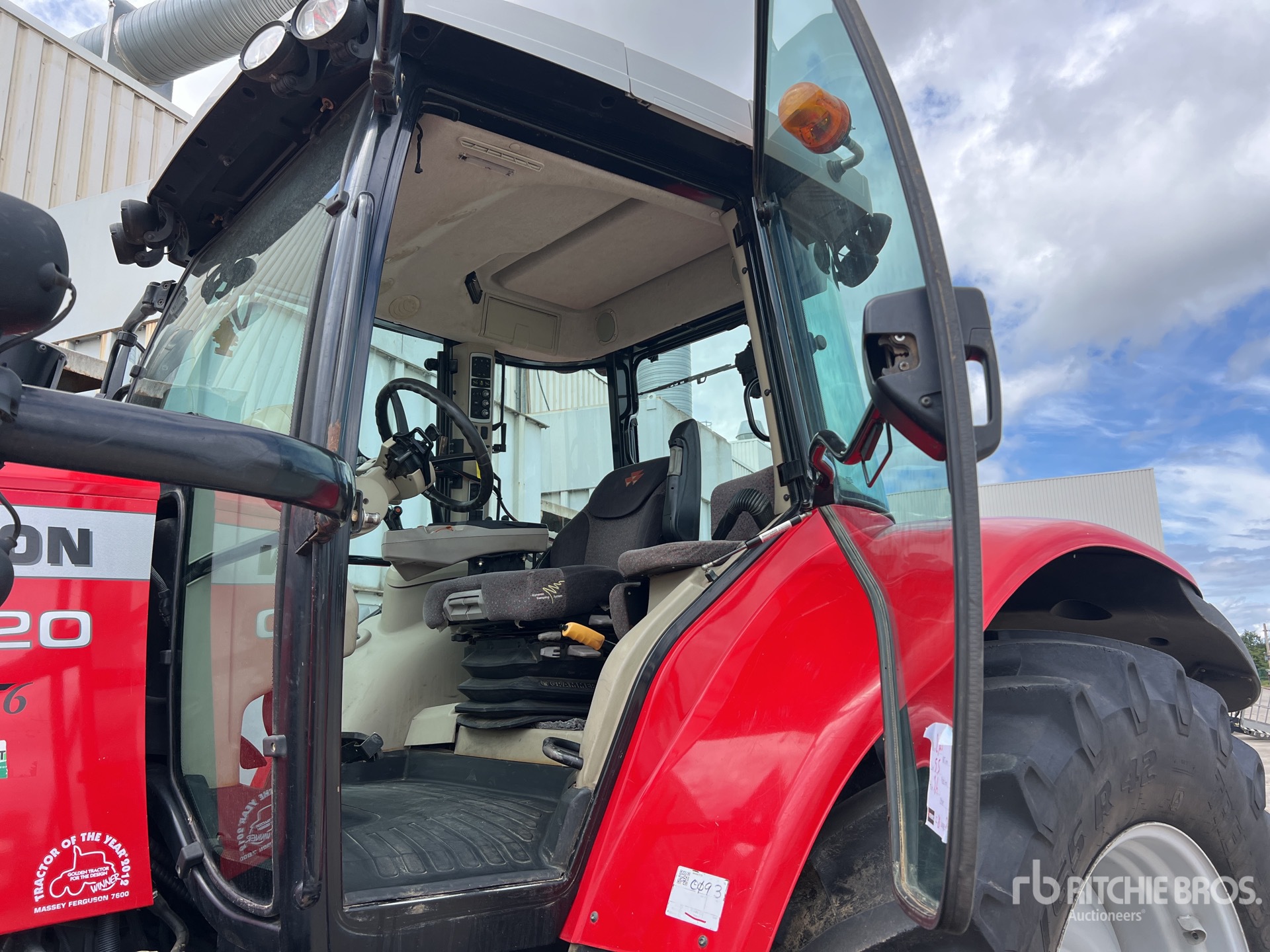 2014 Massey Ferguson 7620 DYNA6