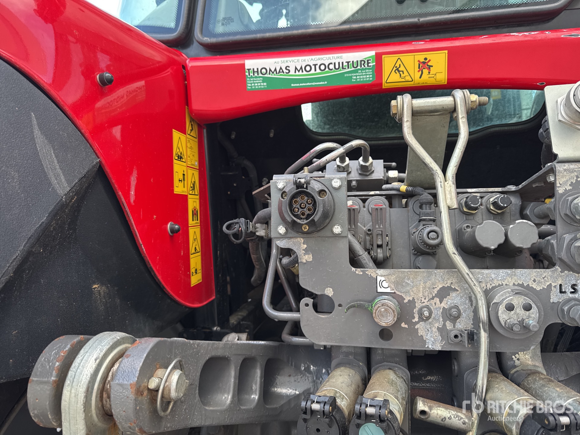 2014 Massey Ferguson 7620 DYNA6