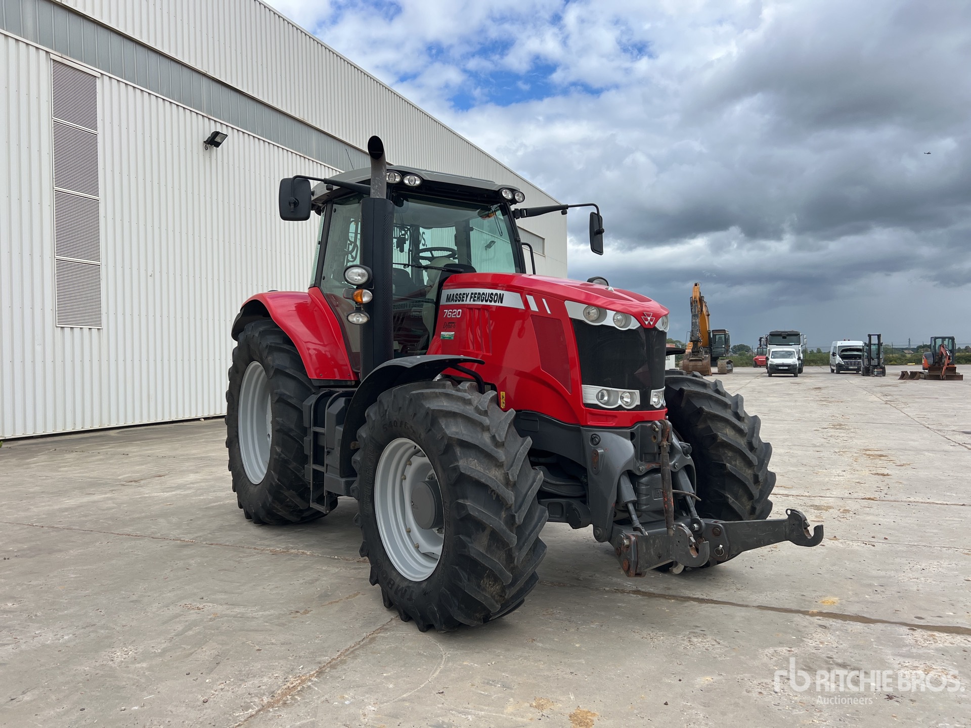 2014 Massey Ferguson 7620 DYNA6