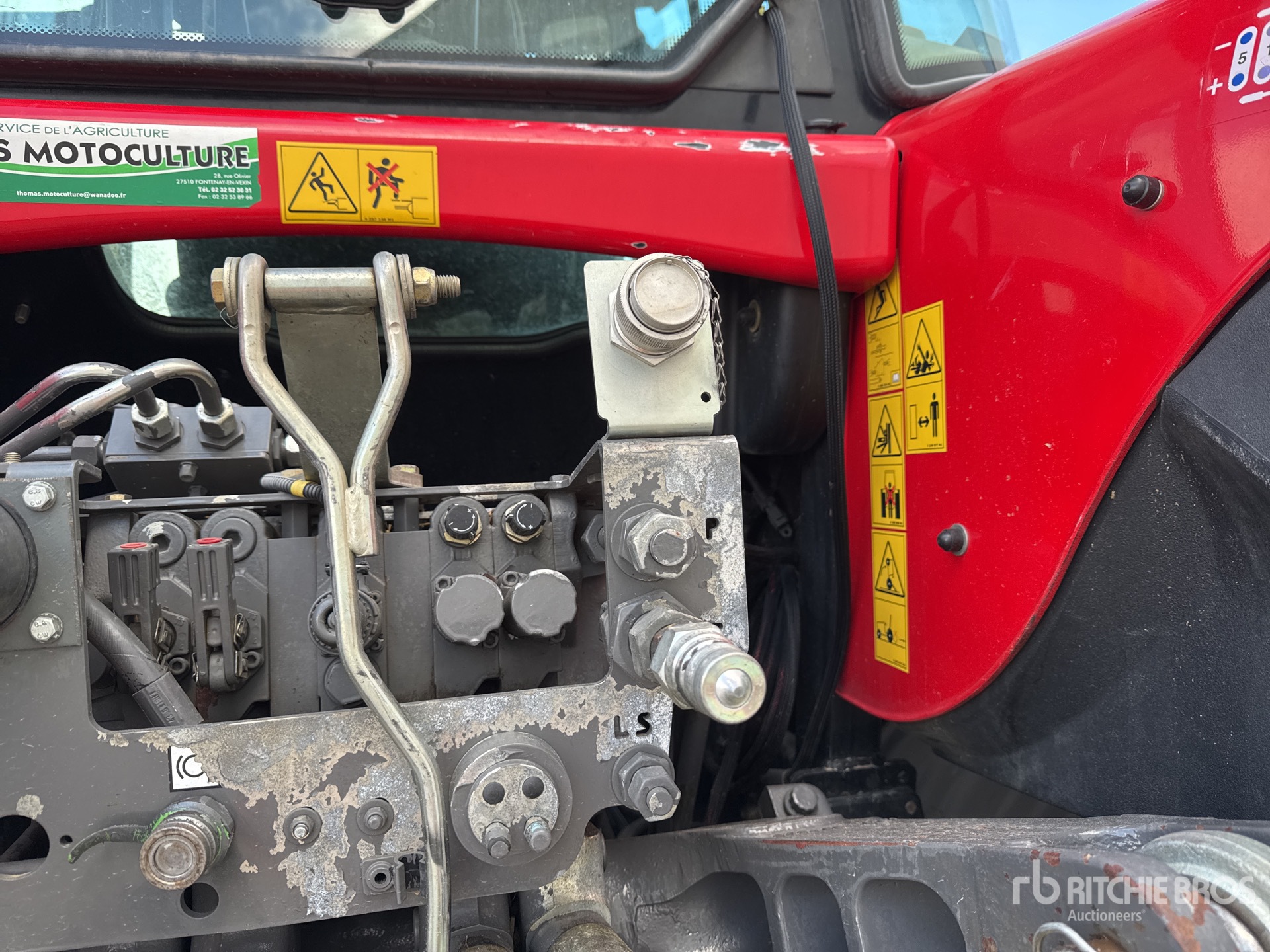 2014 Massey Ferguson 7620 DYNA6