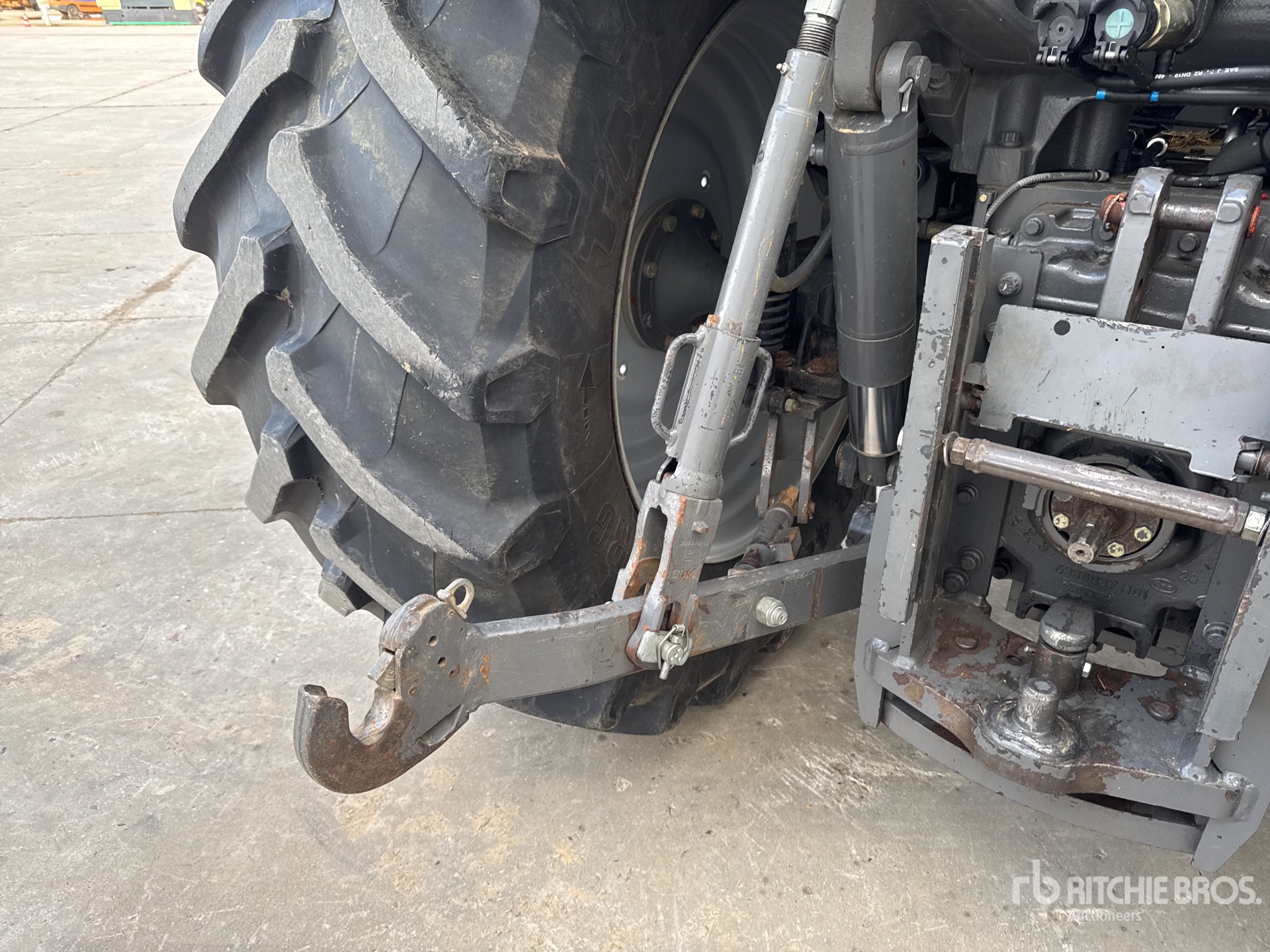 2014 Massey Ferguson 7620 DYNA6