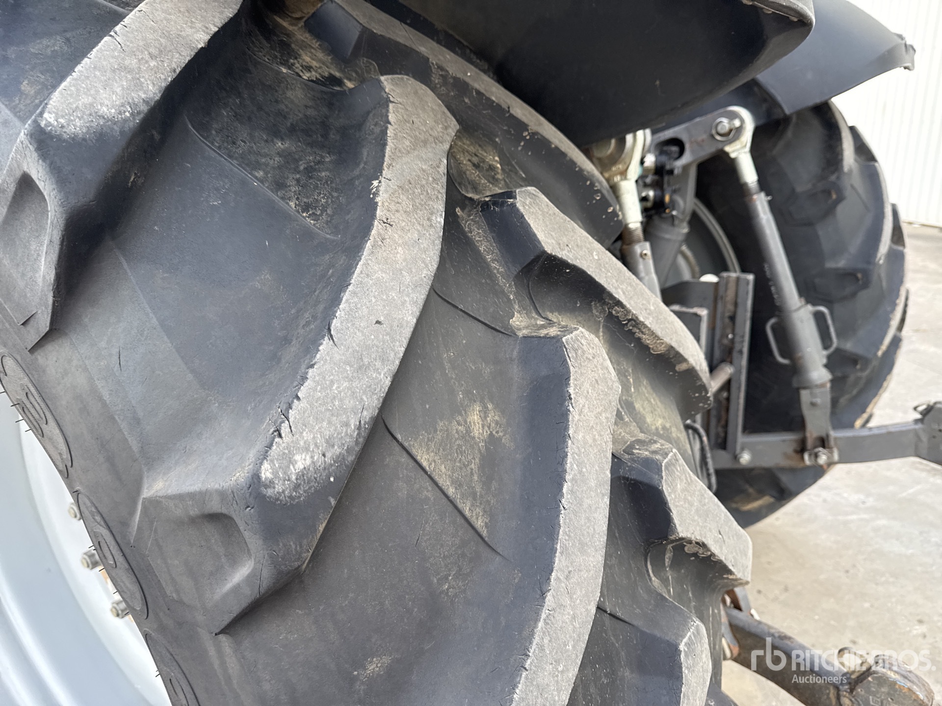 2014 Massey Ferguson 7620 DYNA6