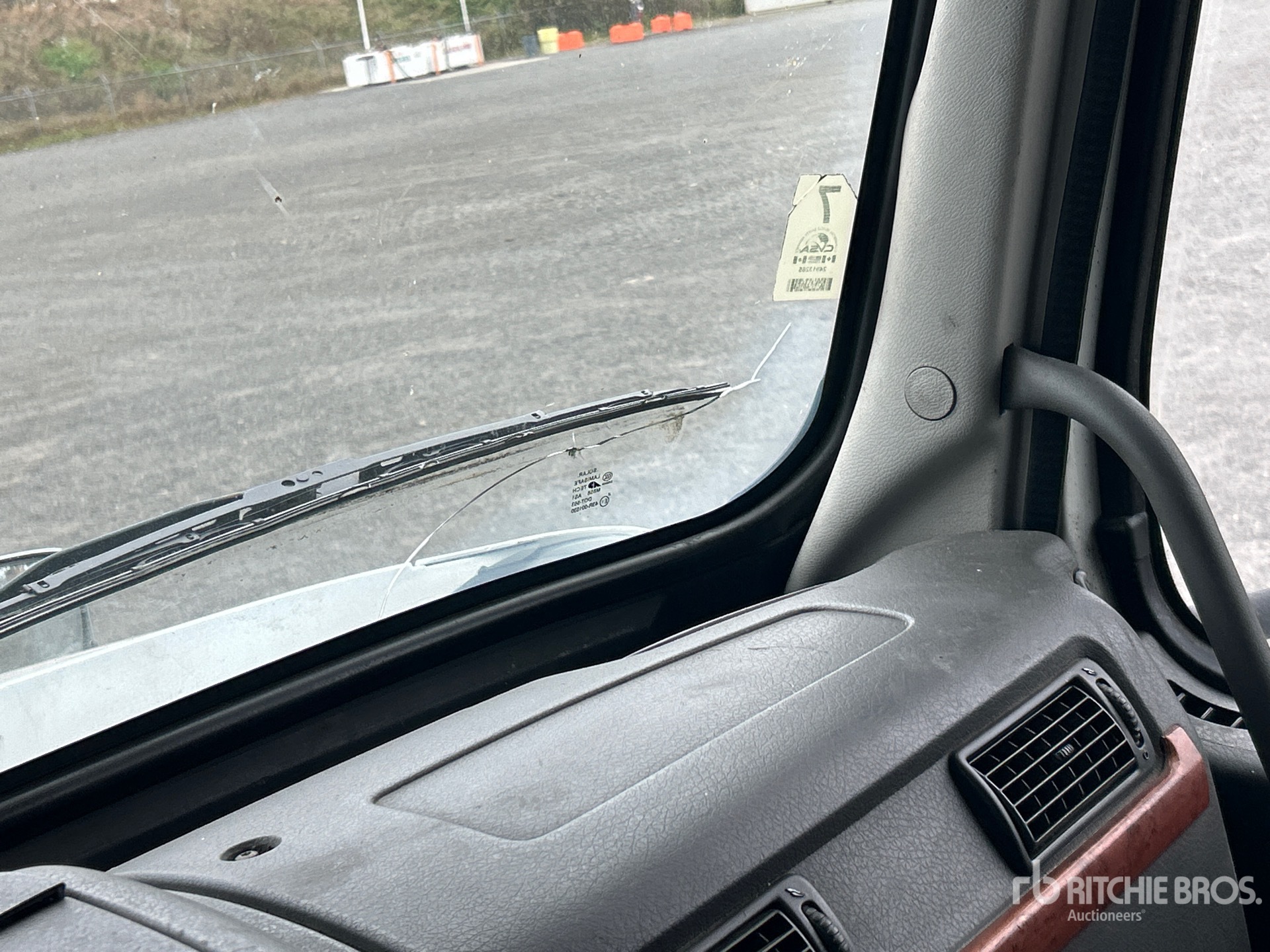 2008 Volvo VNL670
