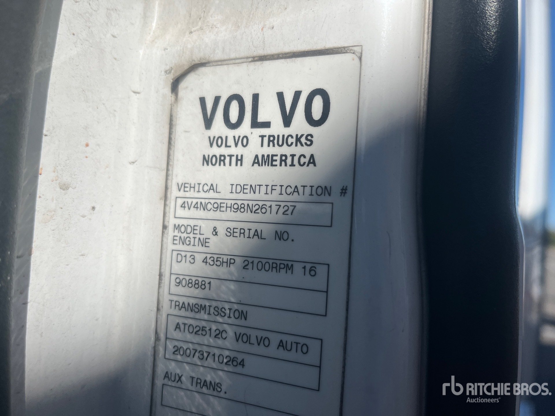 2008 Volvo VNL