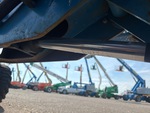 Hydraulics with Basket Tilt Cylinder