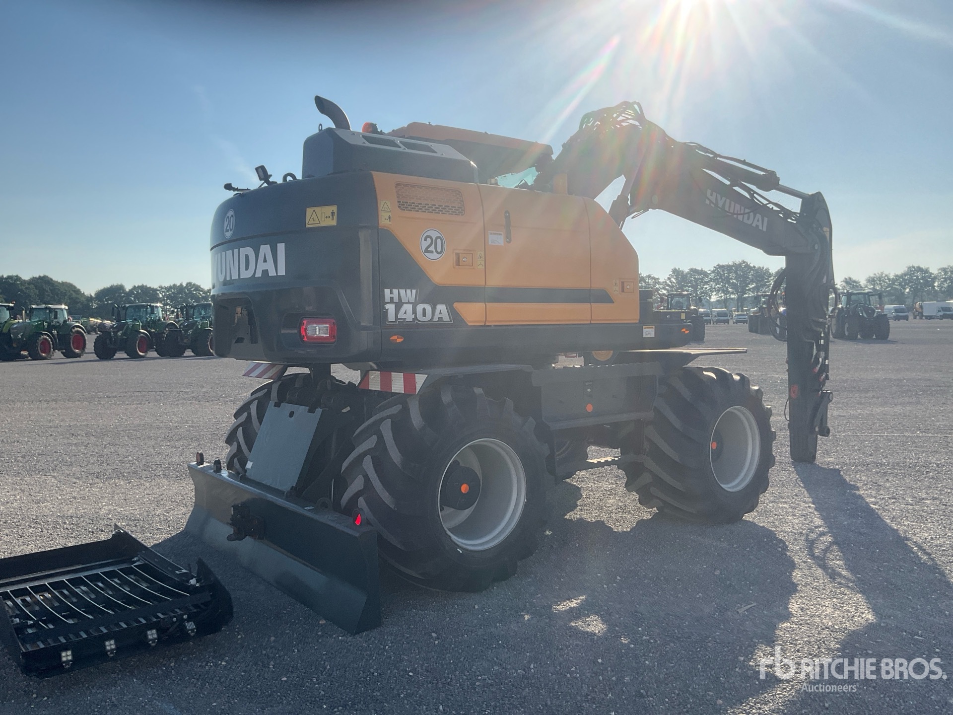 General Appearance with Picture, Right Rear Corner