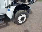 Underbody with Right Steer Tire