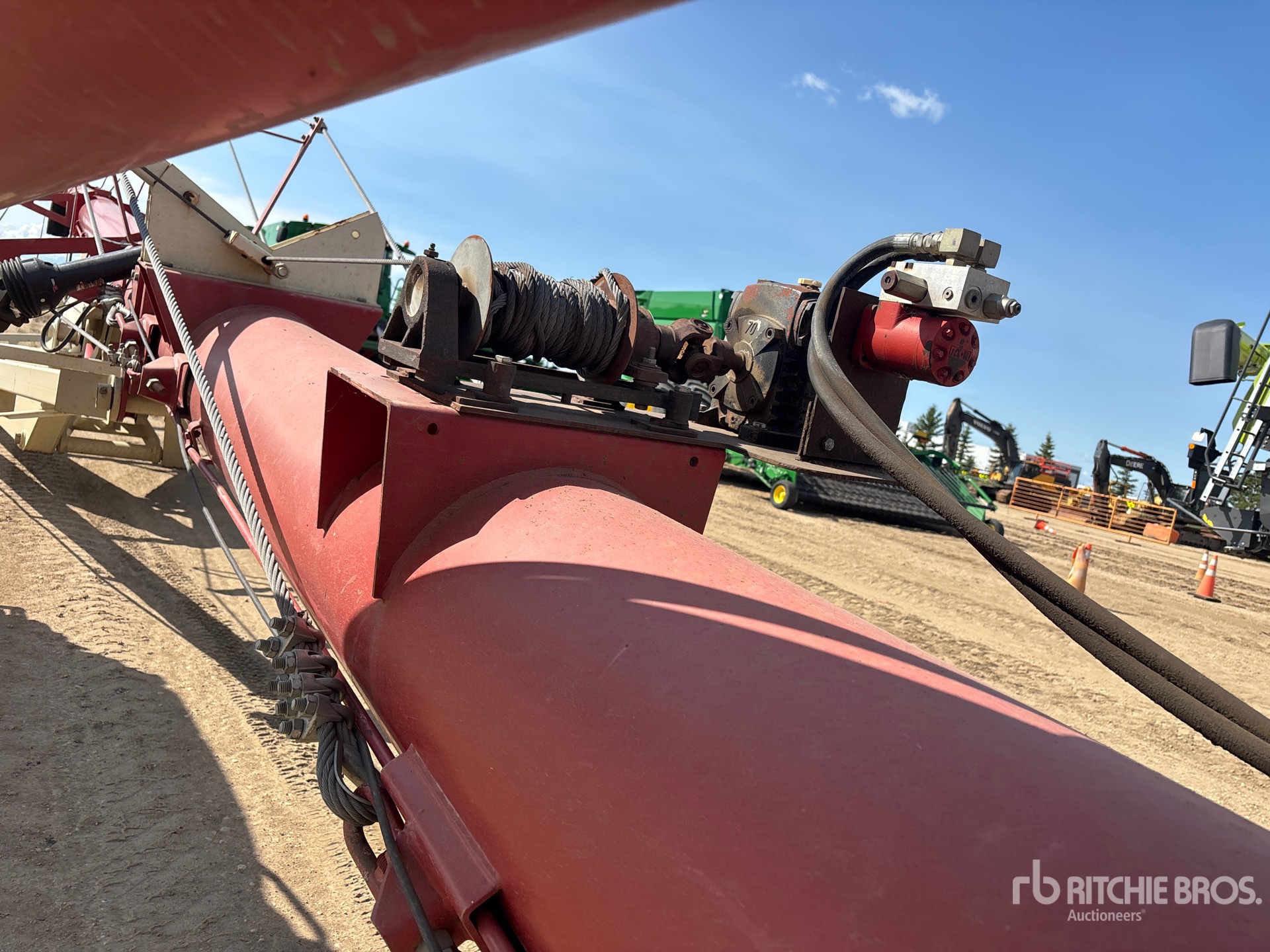 2006 Farm King Y16104