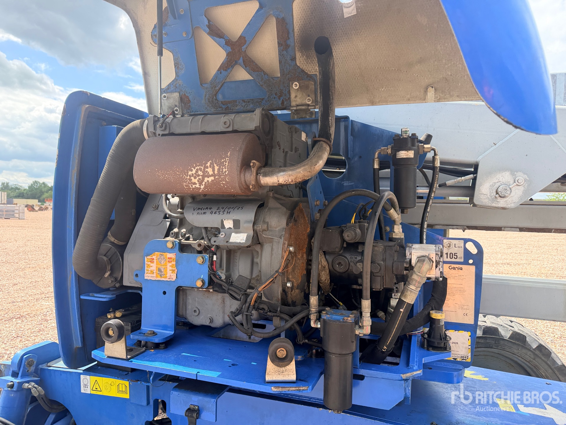 2011 Genie Z-45/25