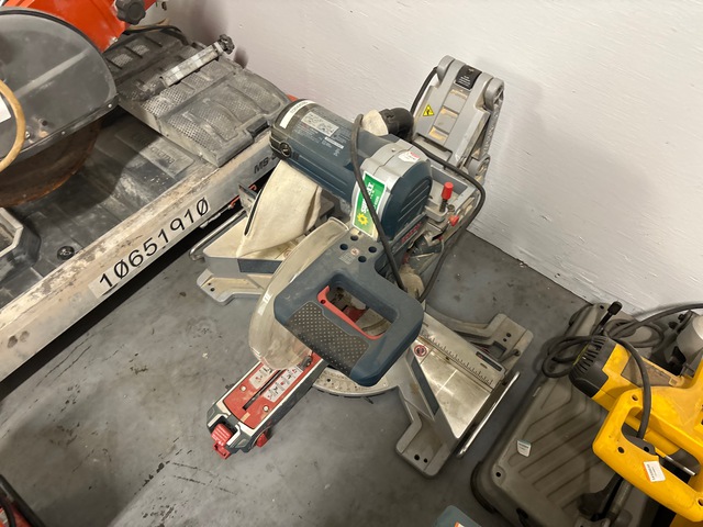 2022 Bosch CM10GD Hang Slide Miter Saw