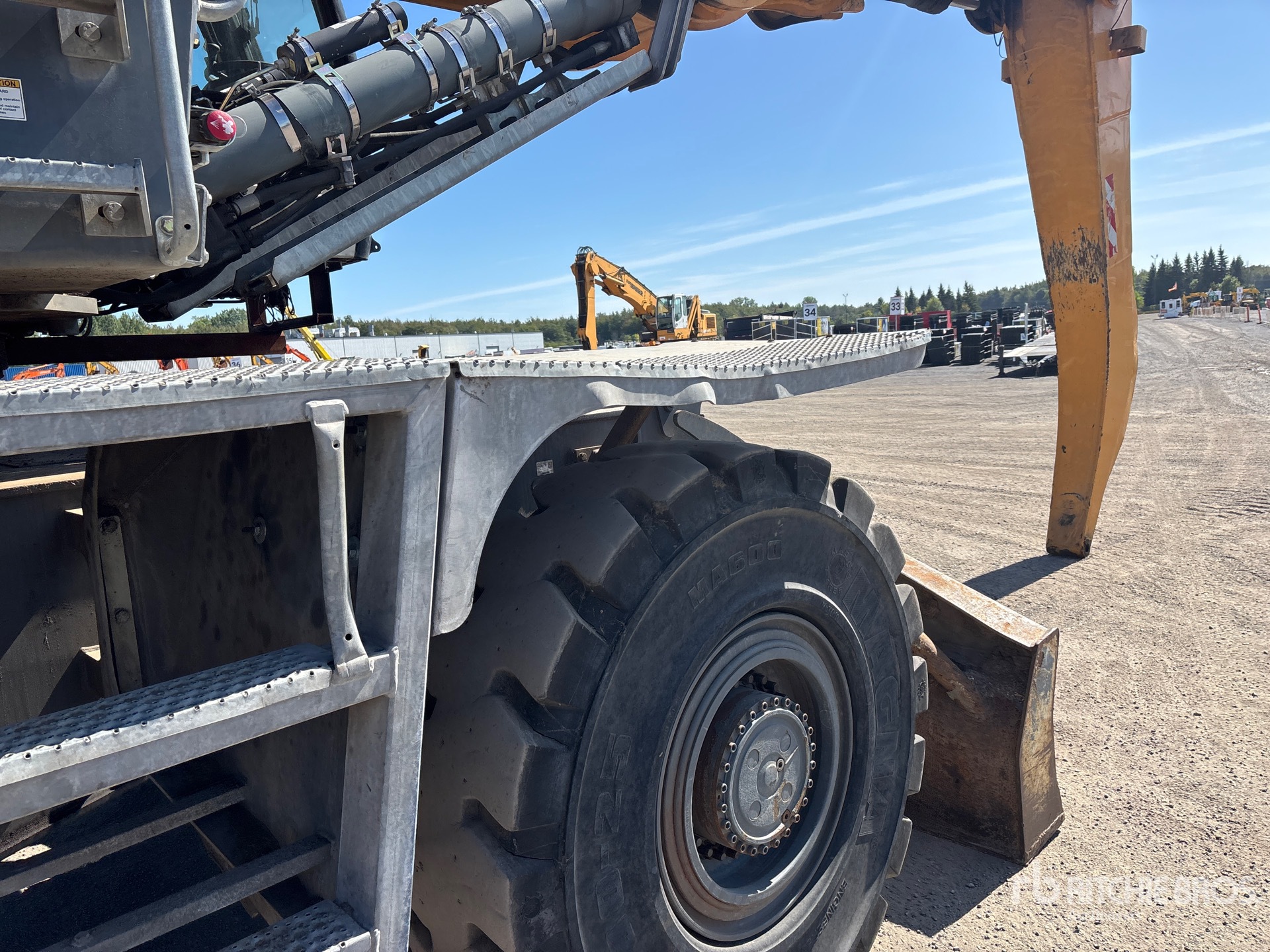 2017 Liebherr LH60M