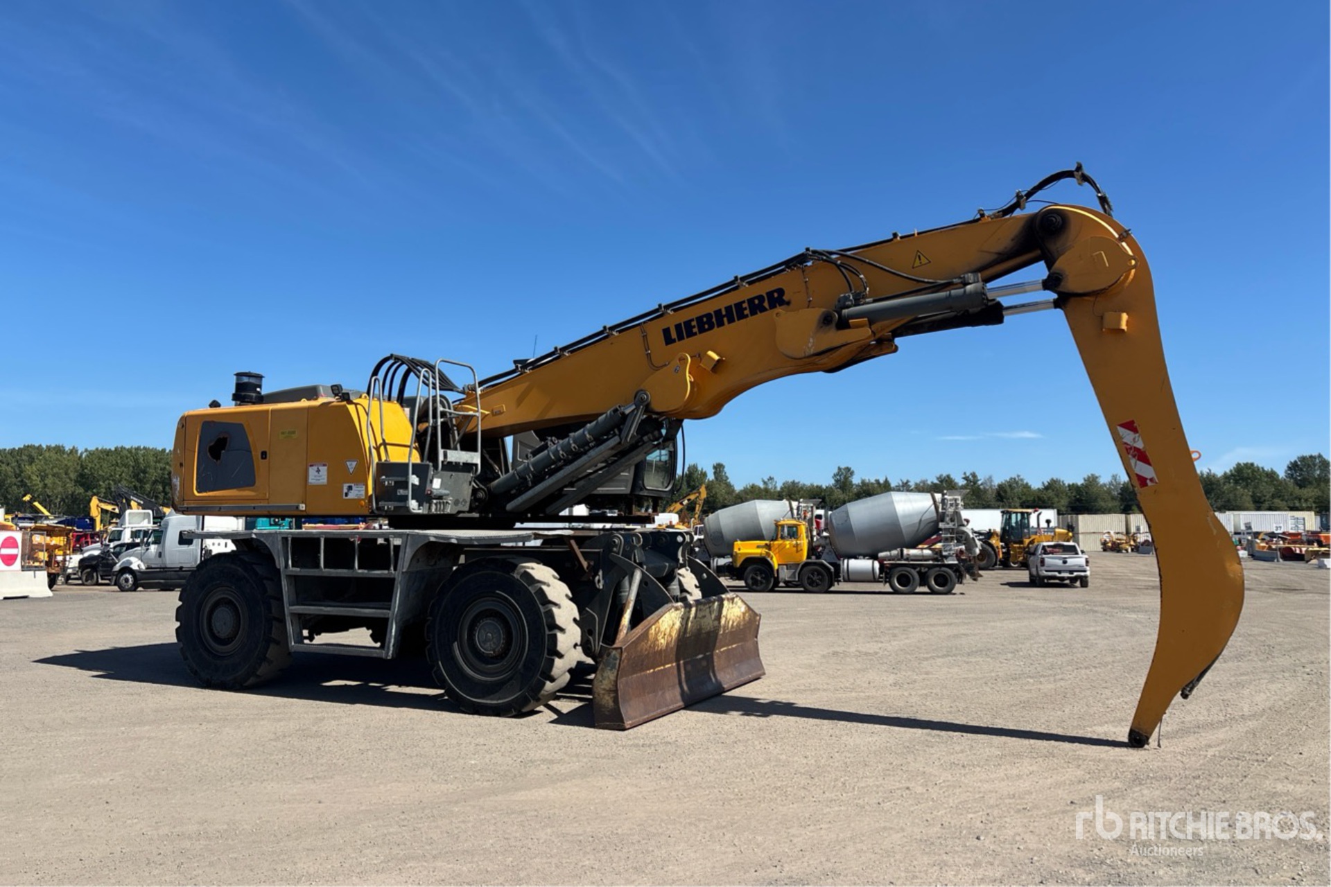2017 Liebherr LH60M