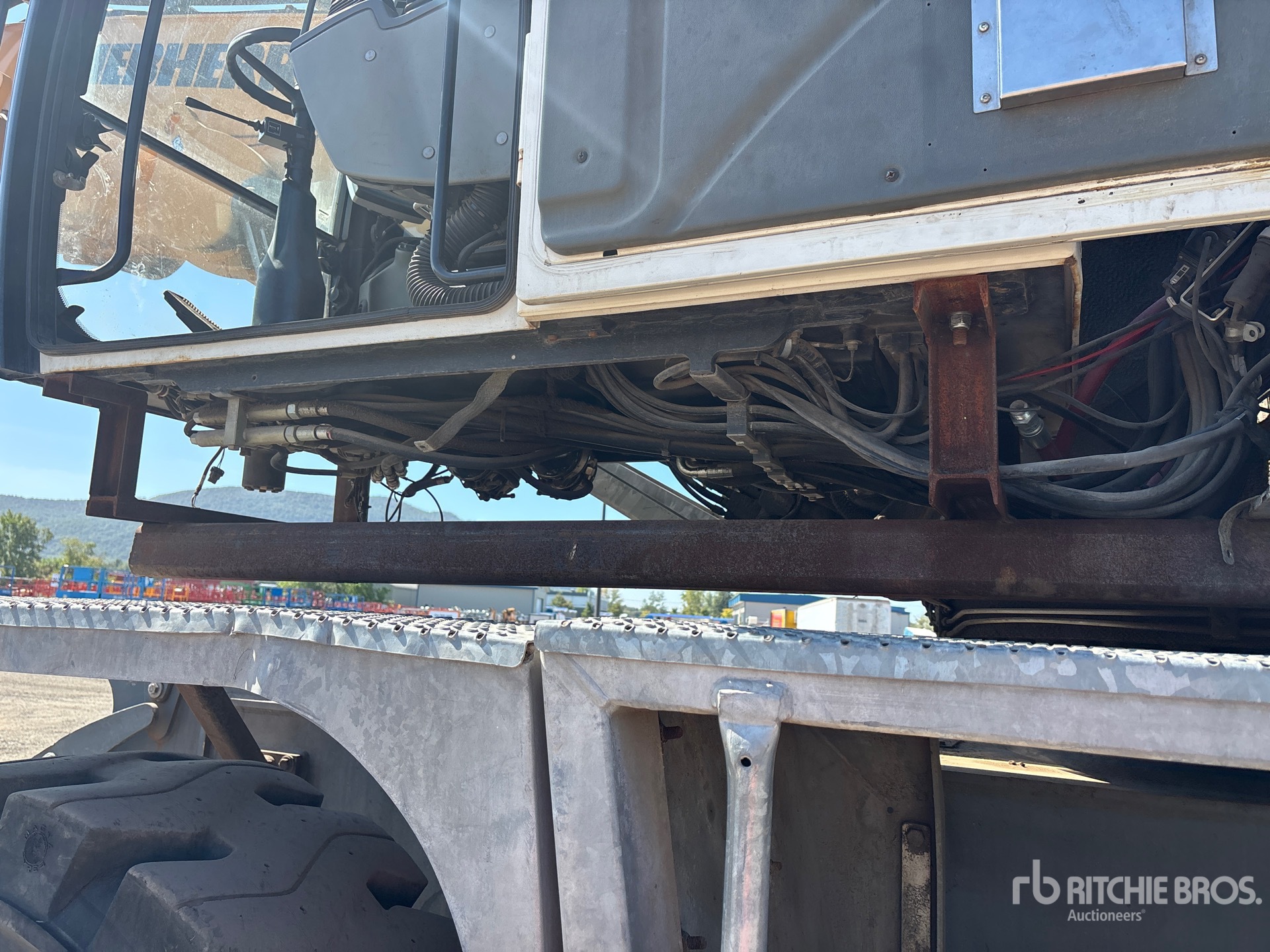 2017 Liebherr LH60M