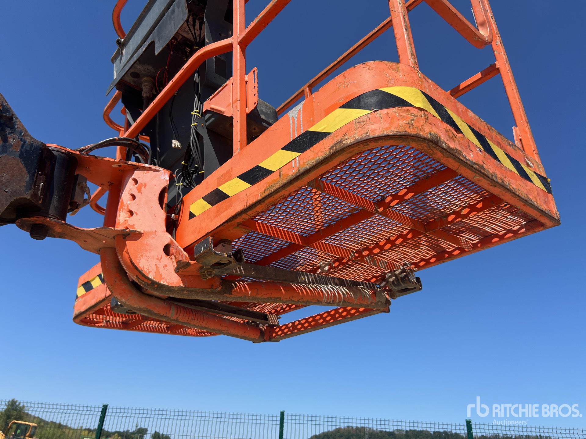 2011 JLG 460SJ