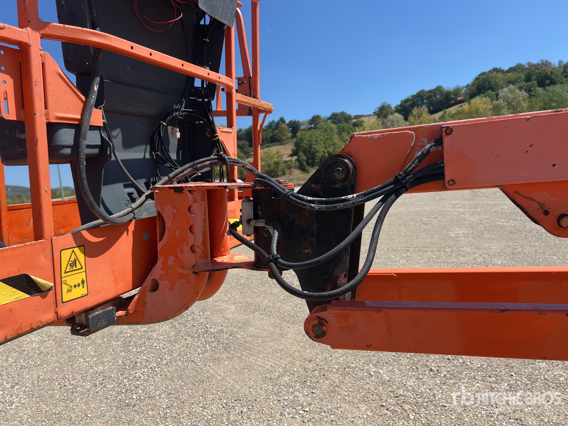 2011 JLG 460SJ