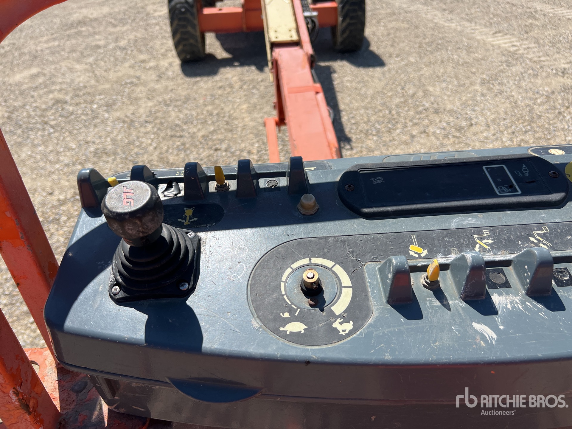 2011 JLG 460SJ
