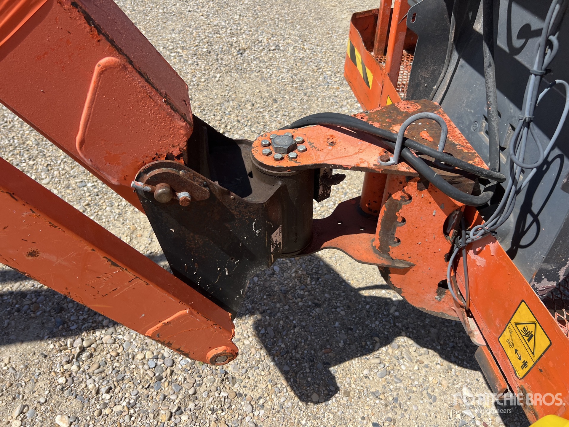 2011 JLG 460SJ