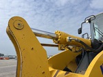 Hydraulics with Bucket Tilt Cylinders