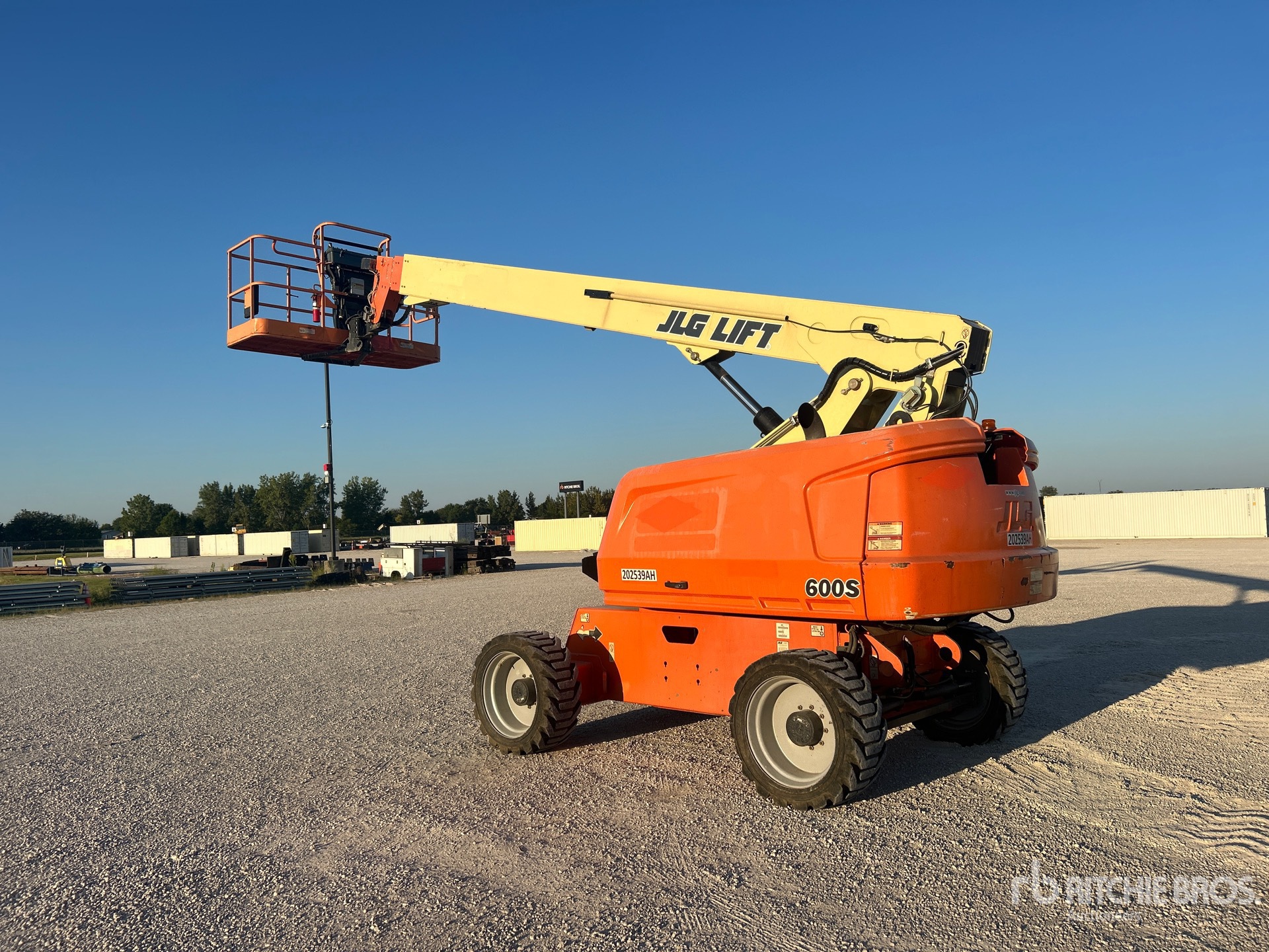 2018 JLG 600S