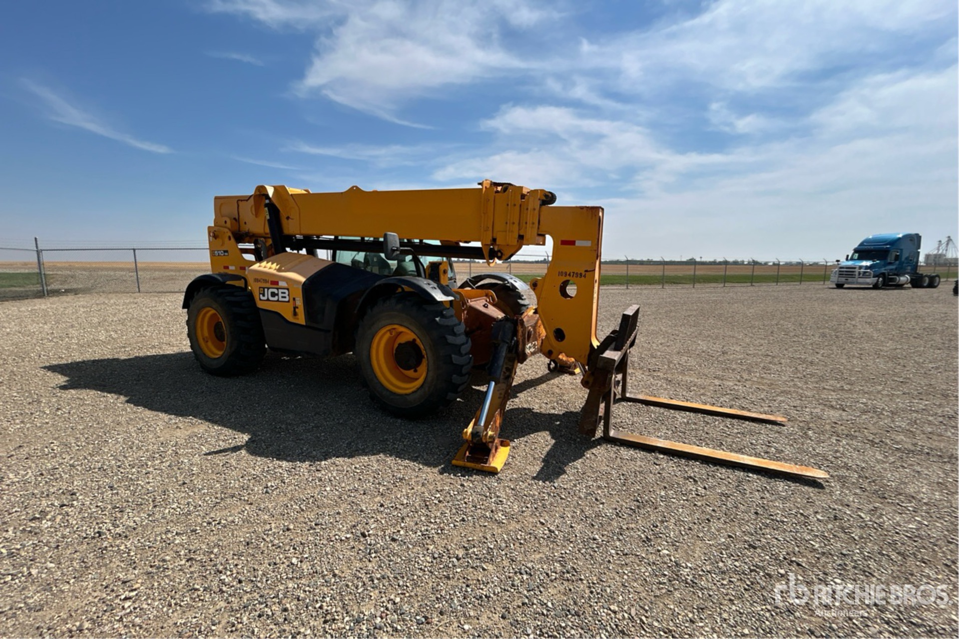 2019 JCB 510-56