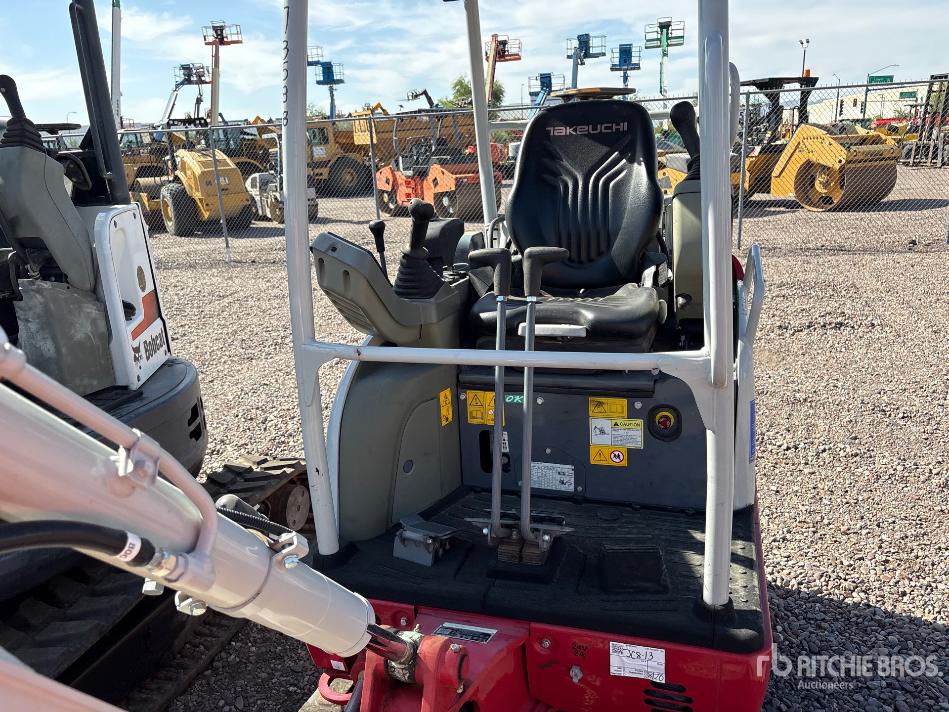 2023 Takeuchi TB20E