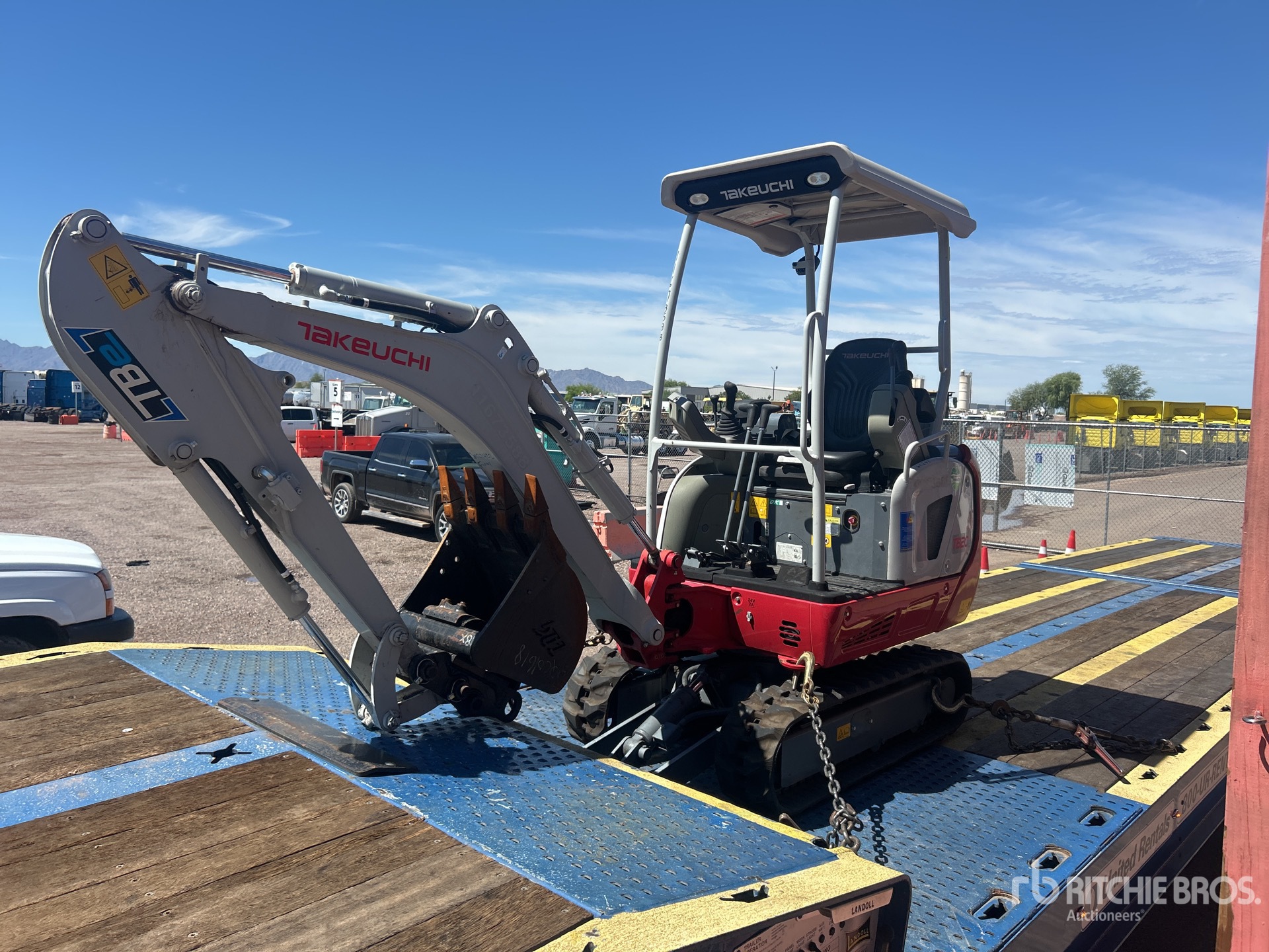 2023 Takeuchi TB20E