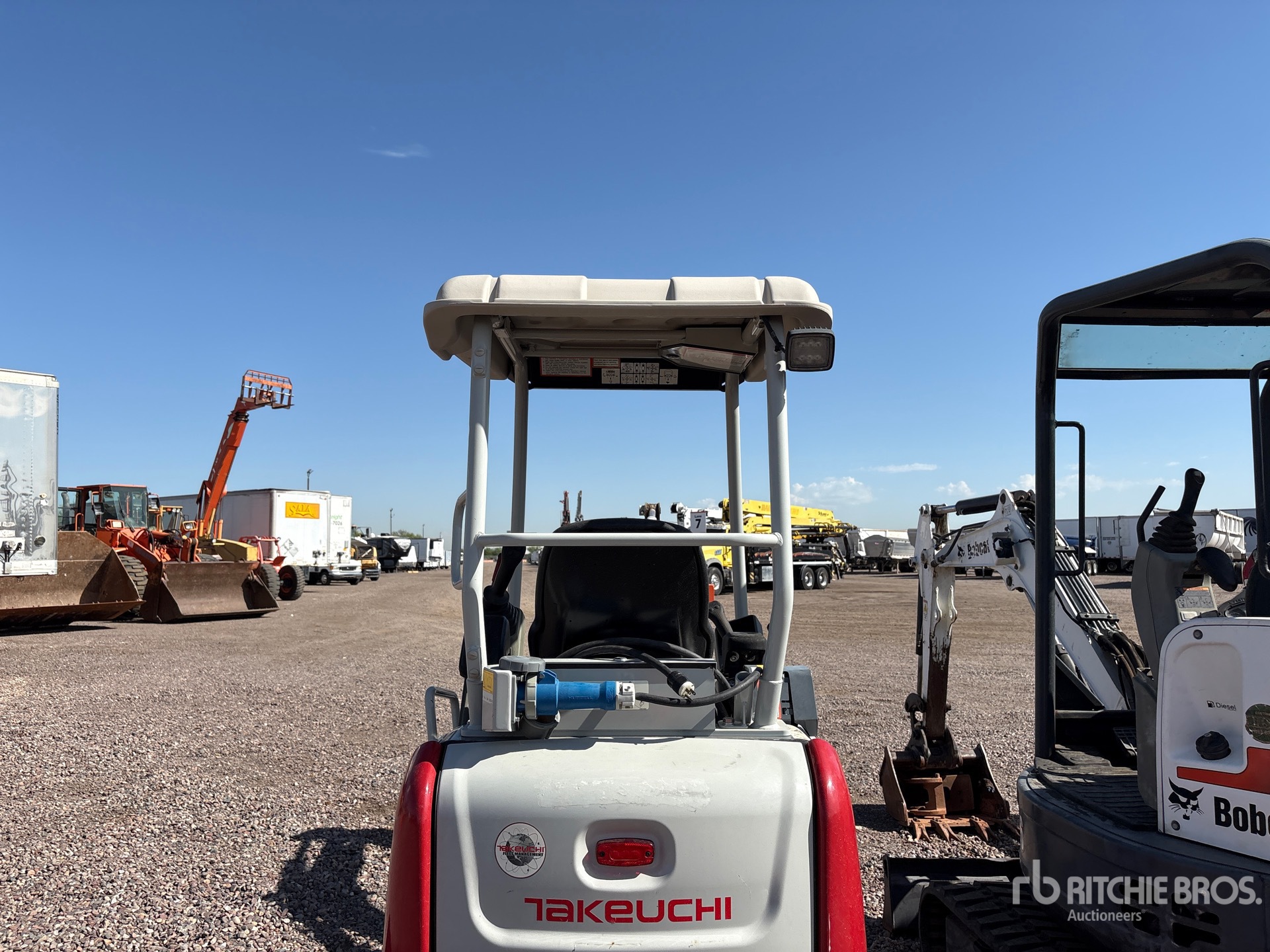 2023 Takeuchi TB20E