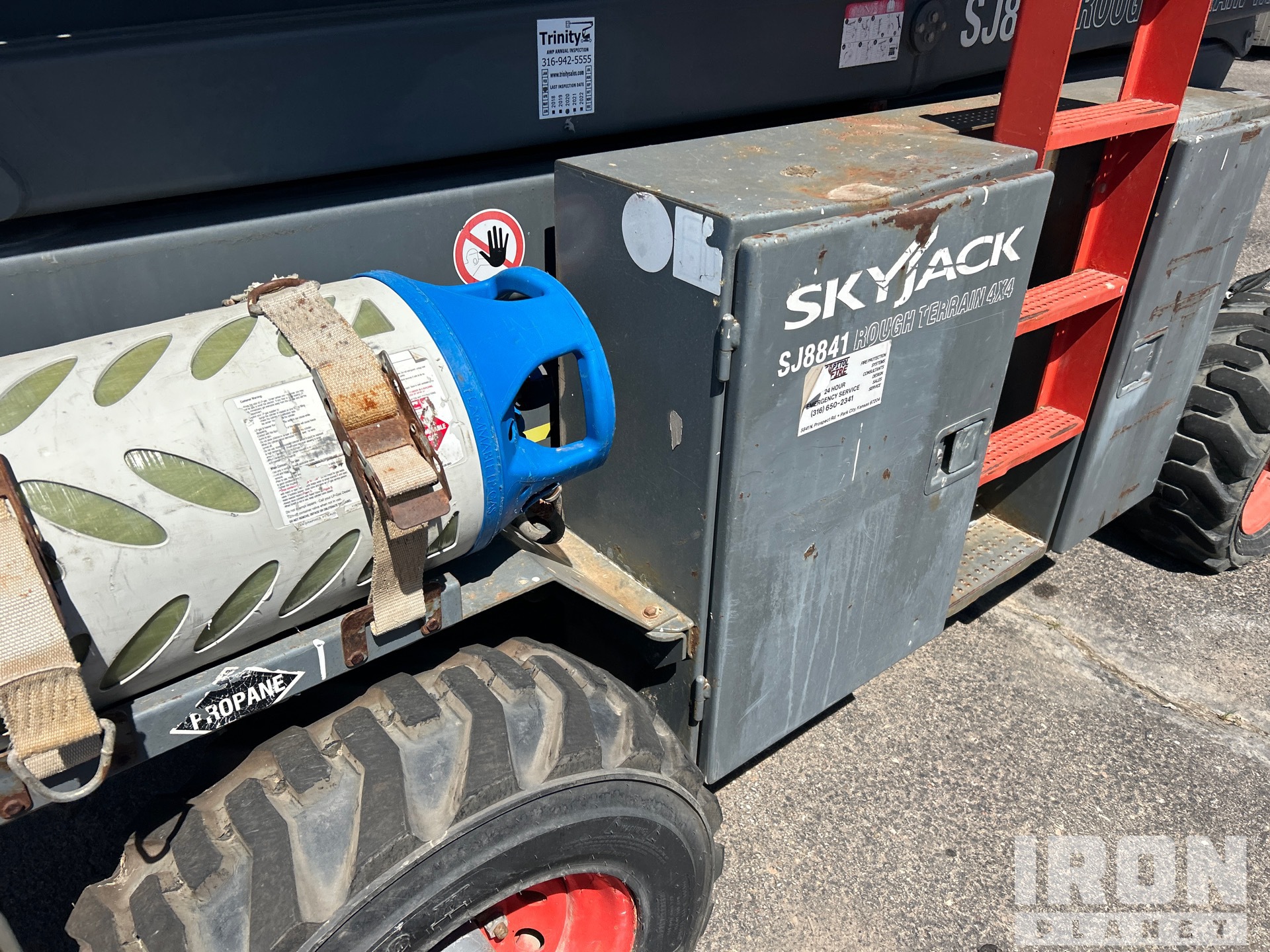 2012 Skyjack SJ8841RT