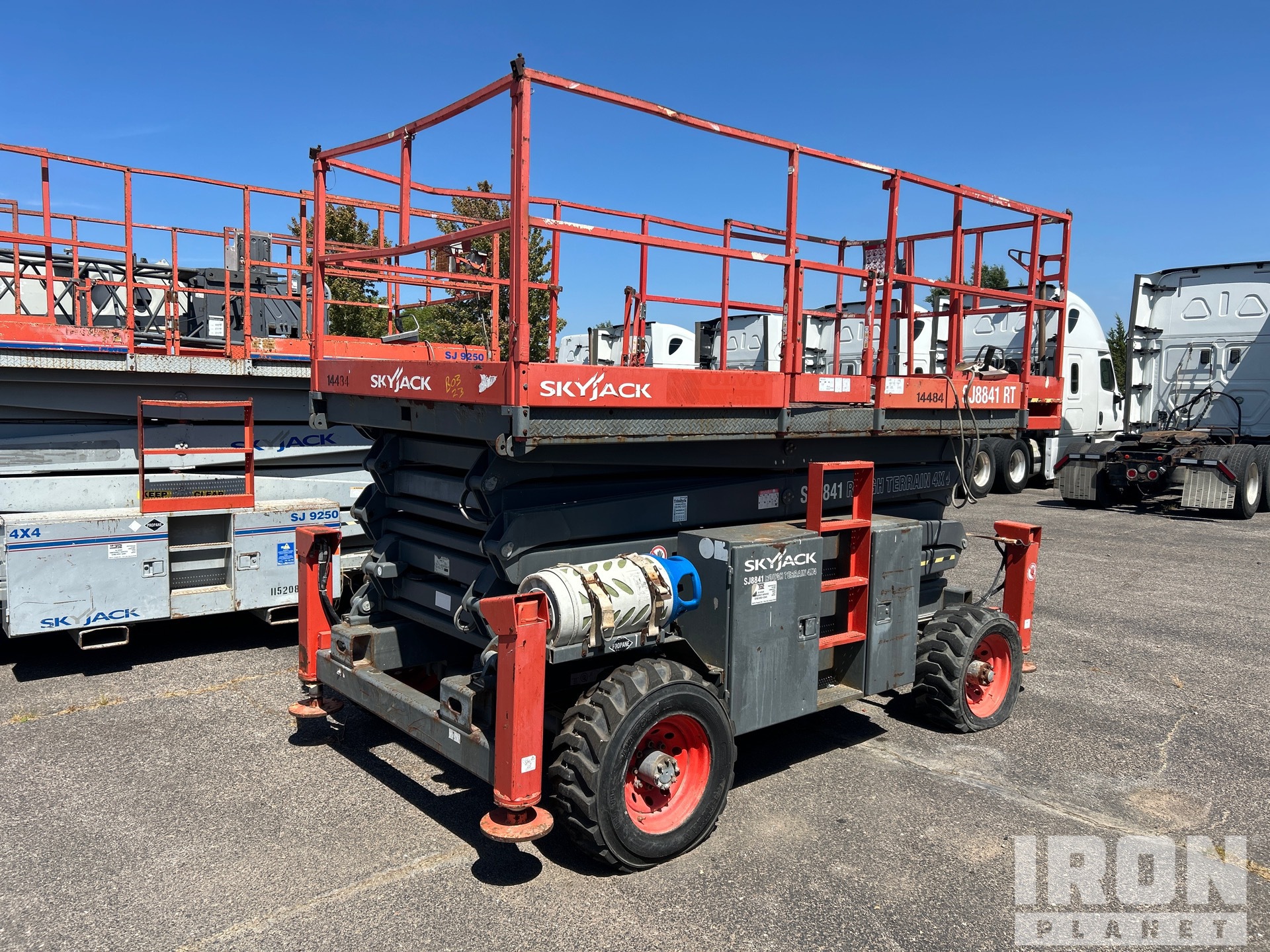 2012 Skyjack SJ8841RT