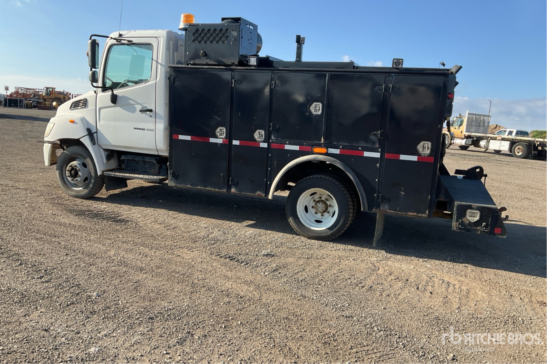 2008 Hino 165