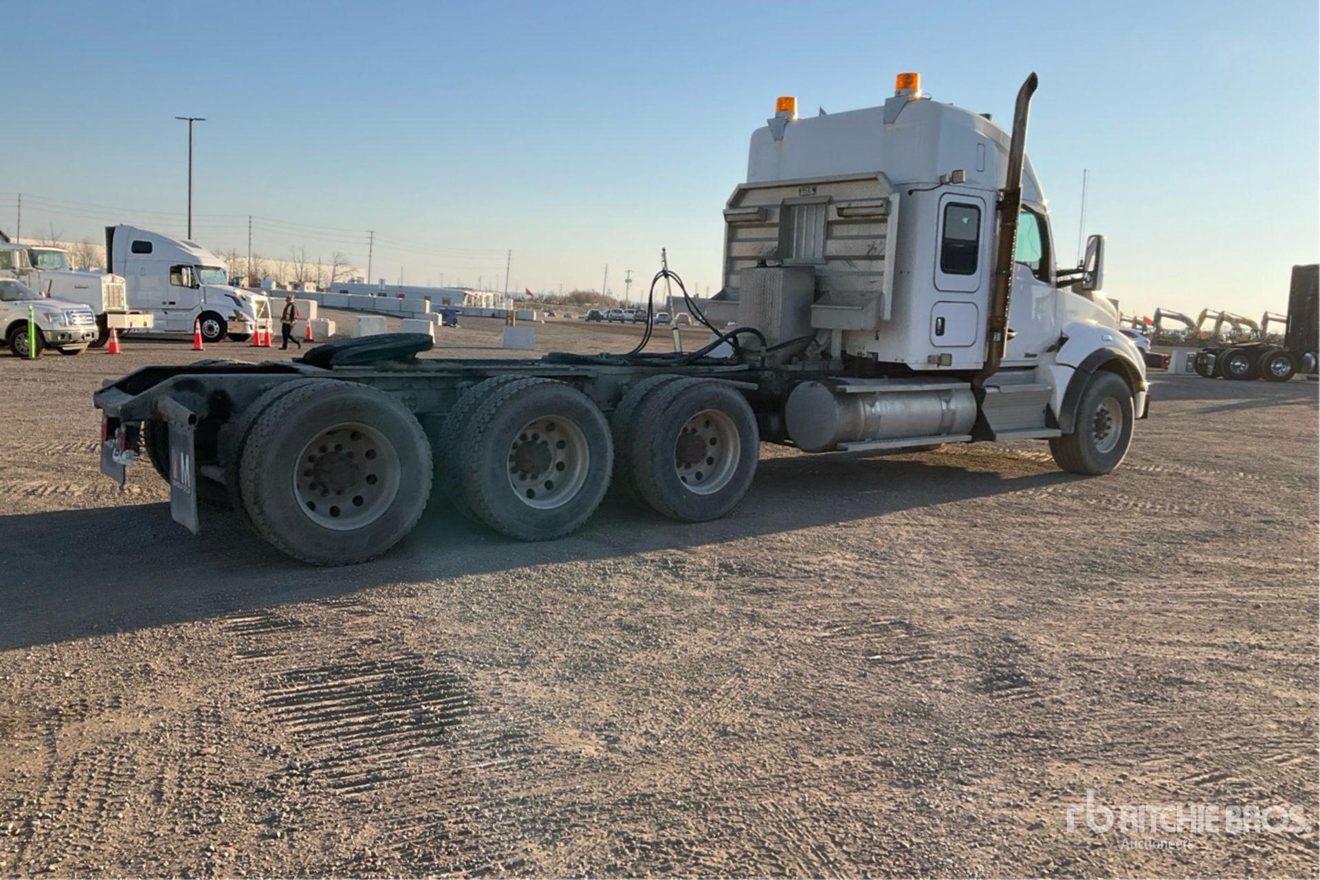 2015 Kenworth T880