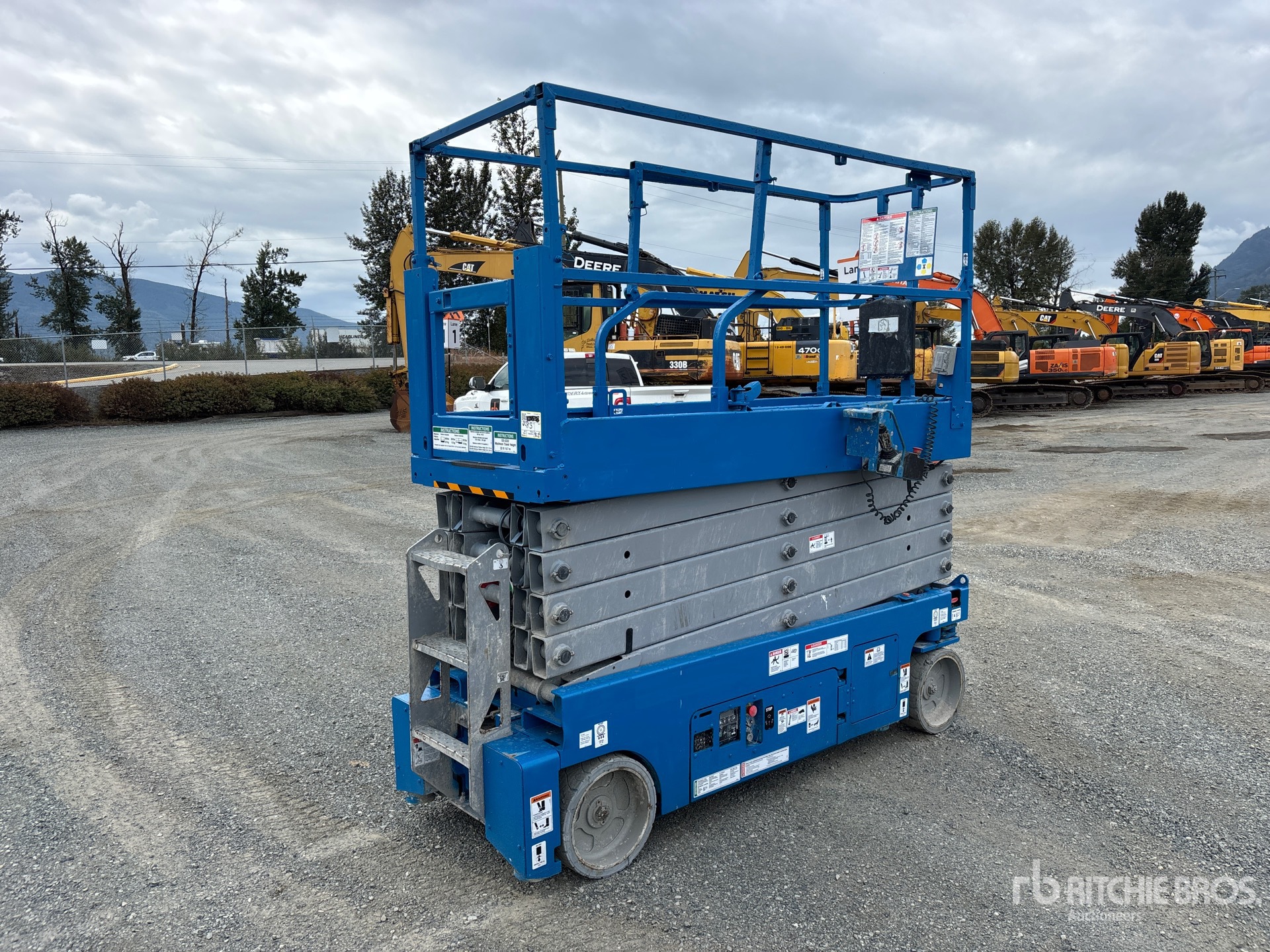2019 Genie GS-3232