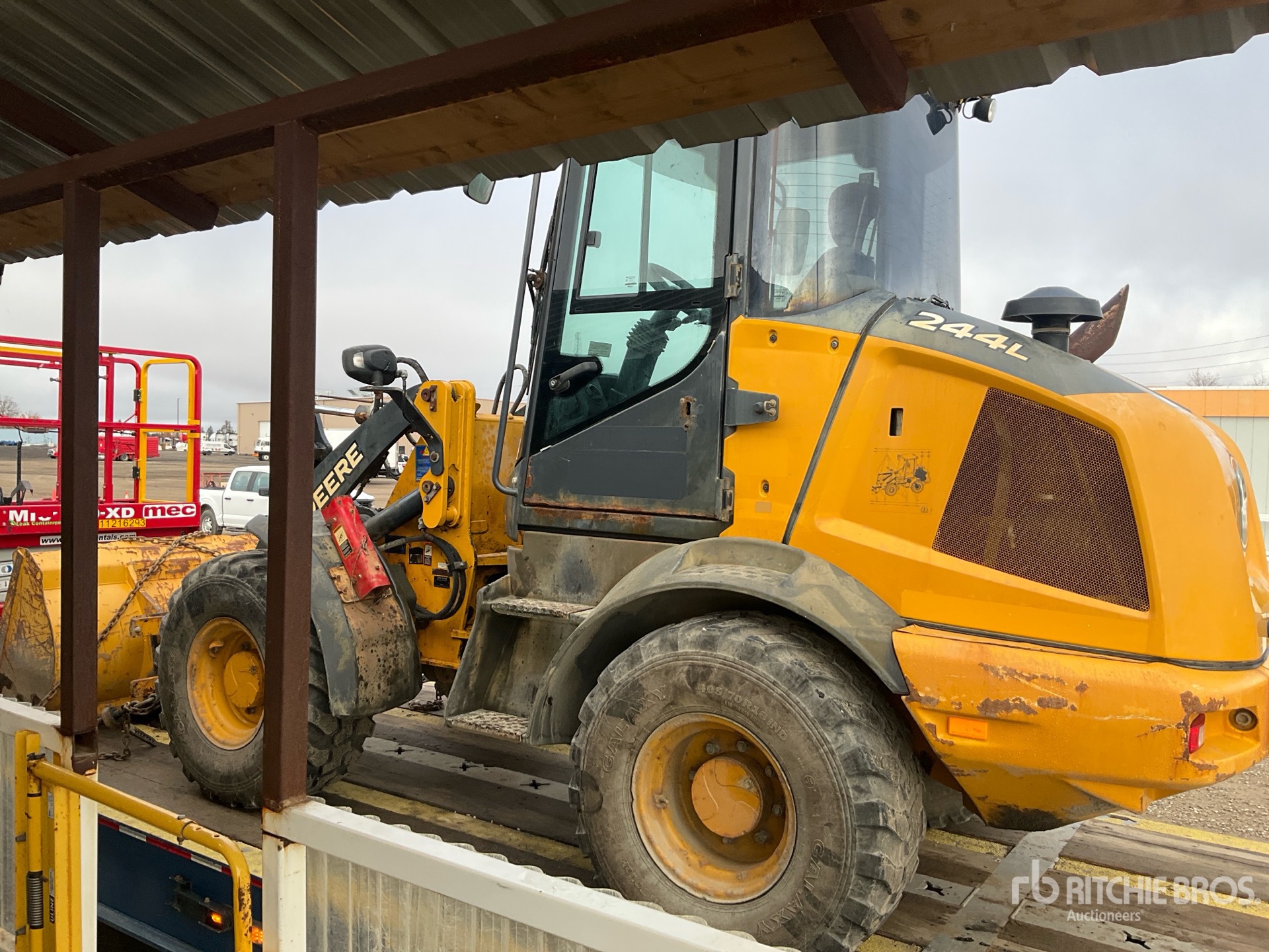 2021 John Deere 244L