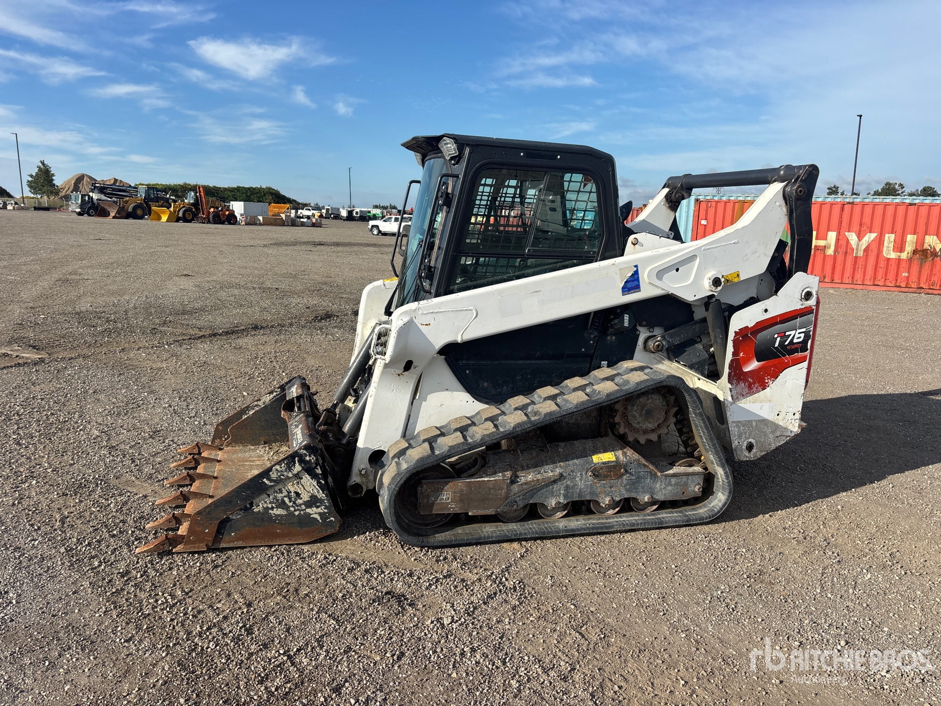 Photo of 2021 Bobcat T76