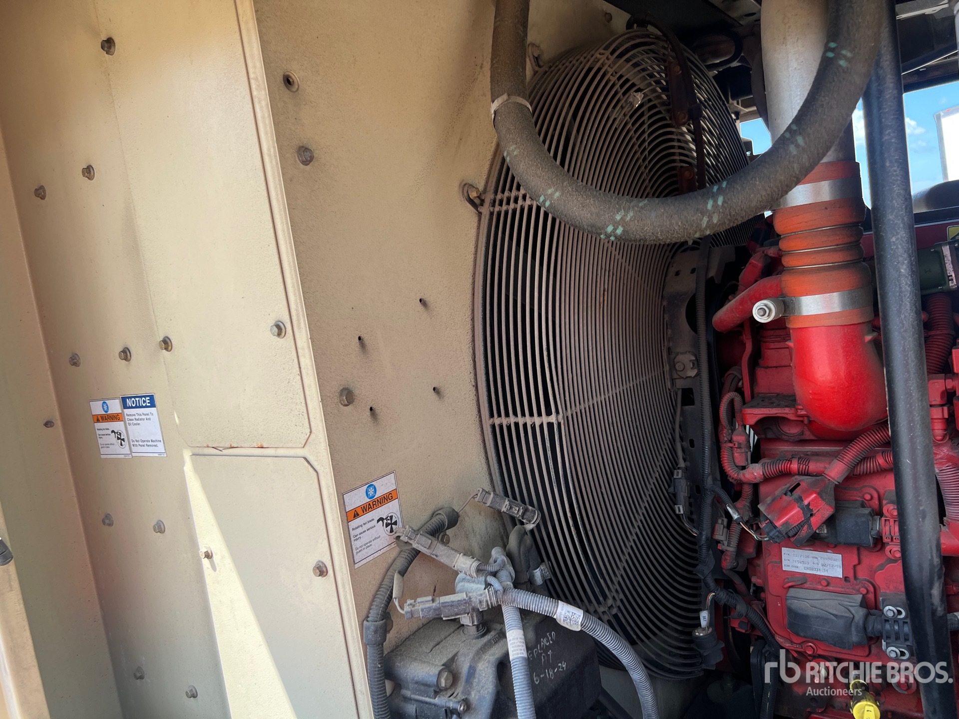 2019 Doosan Portable Power XP825/HP750WCU