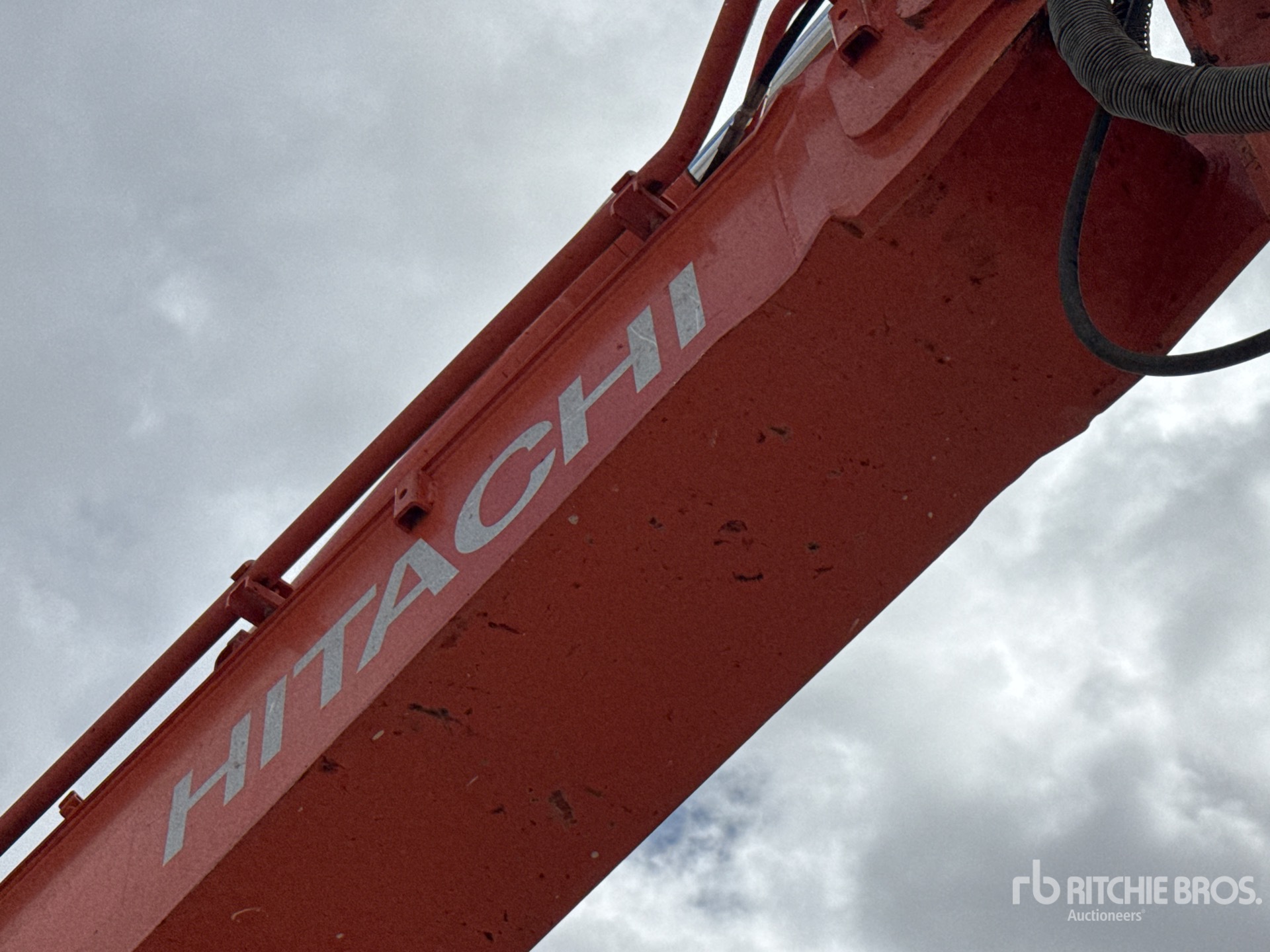 2015 Hitachi ZX210LC-5B