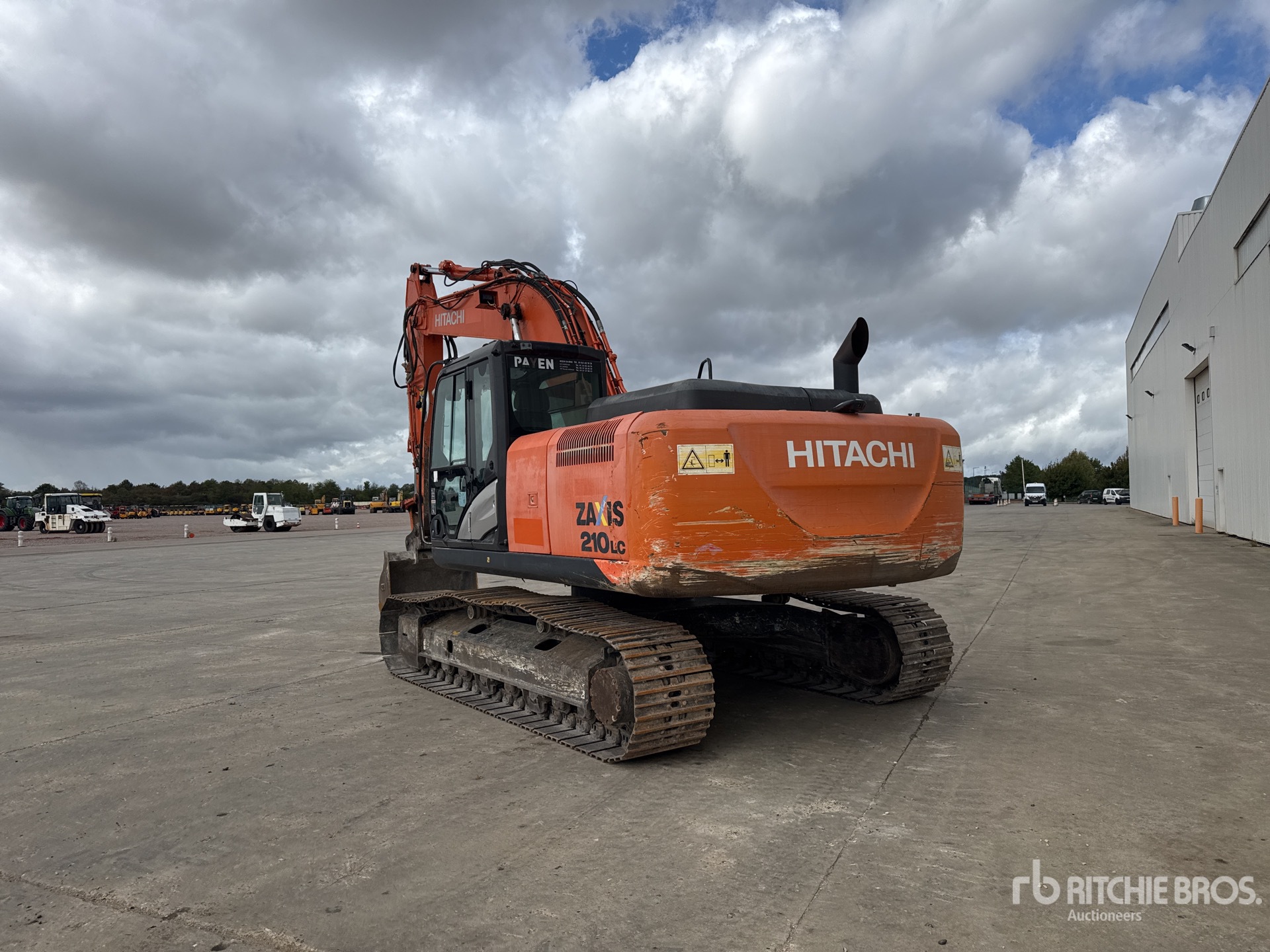 2015 Hitachi ZX210LC-5B