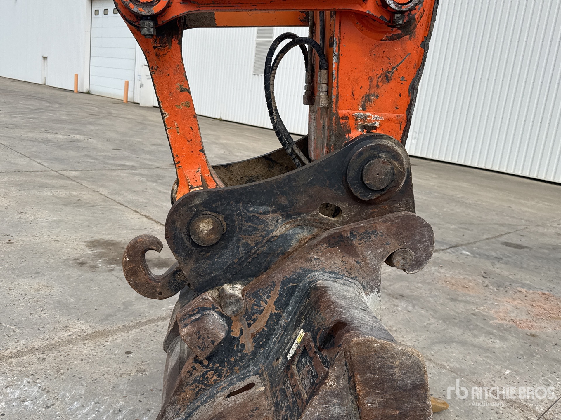 2015 Hitachi ZX210LC-5B