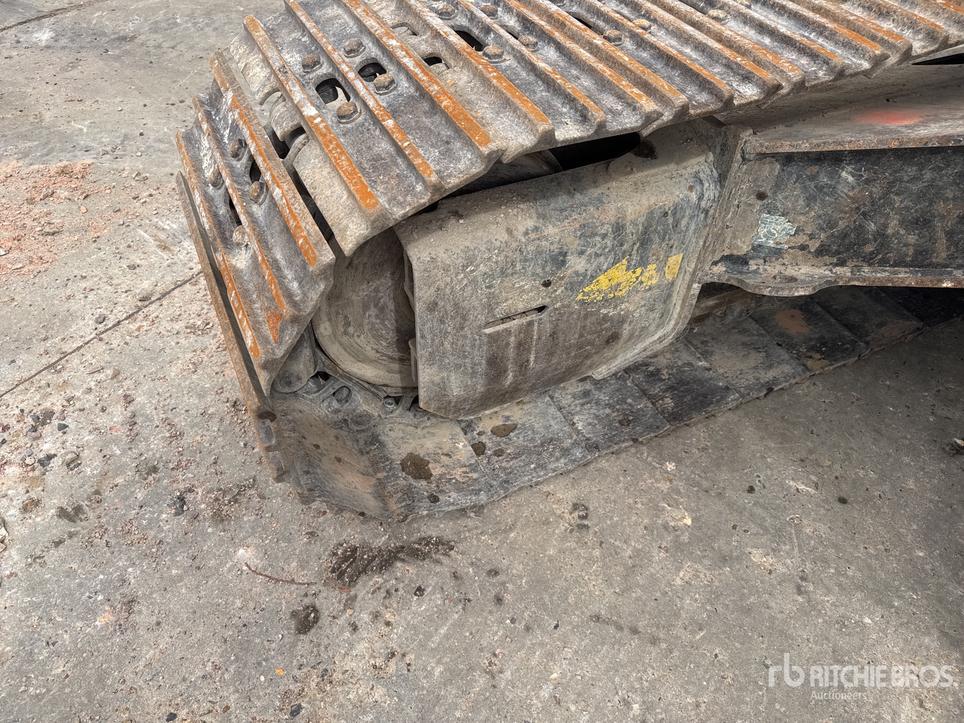 2015 Hitachi ZX210LC-5B