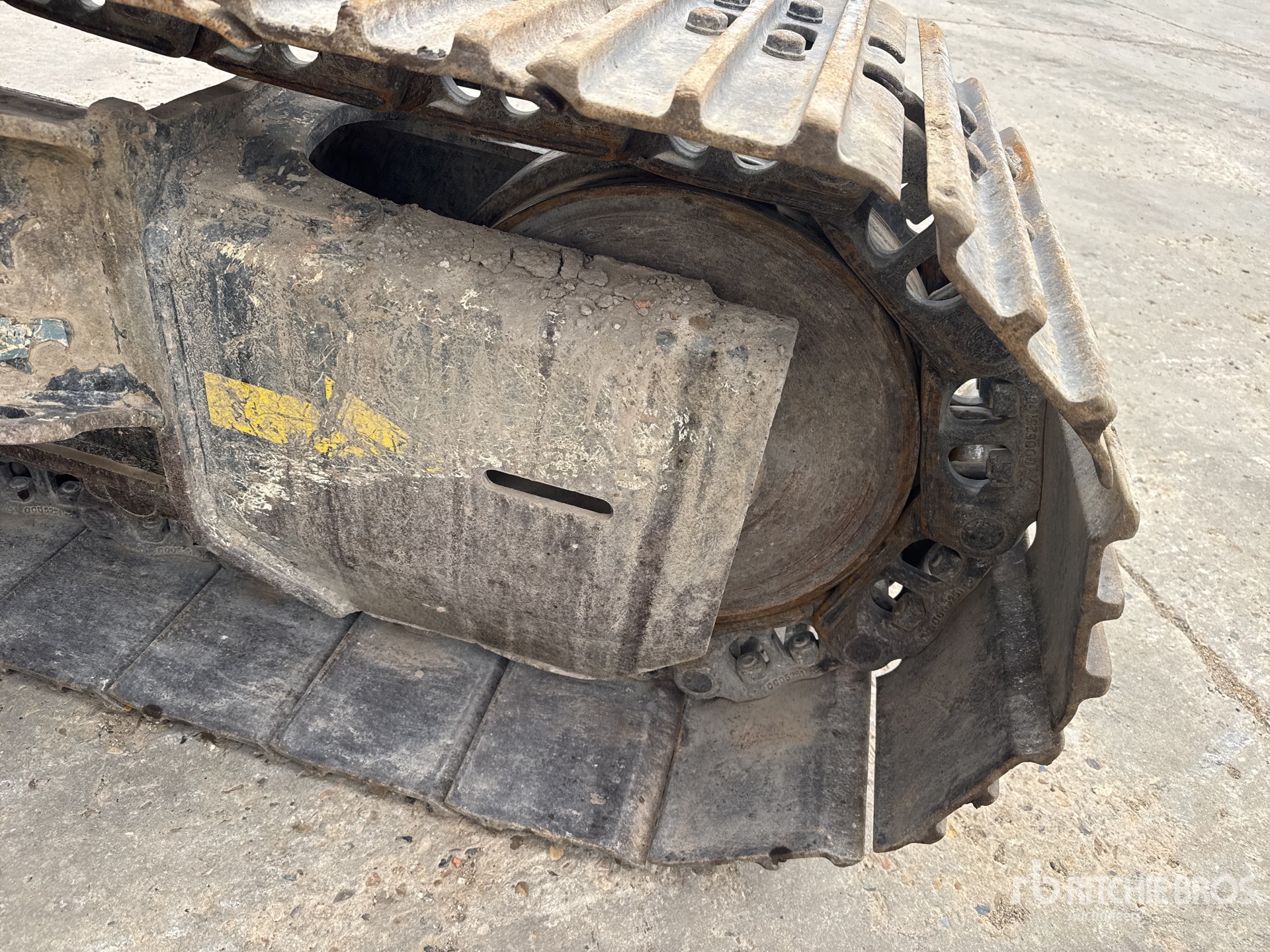 2015 Hitachi ZX210LC-5B