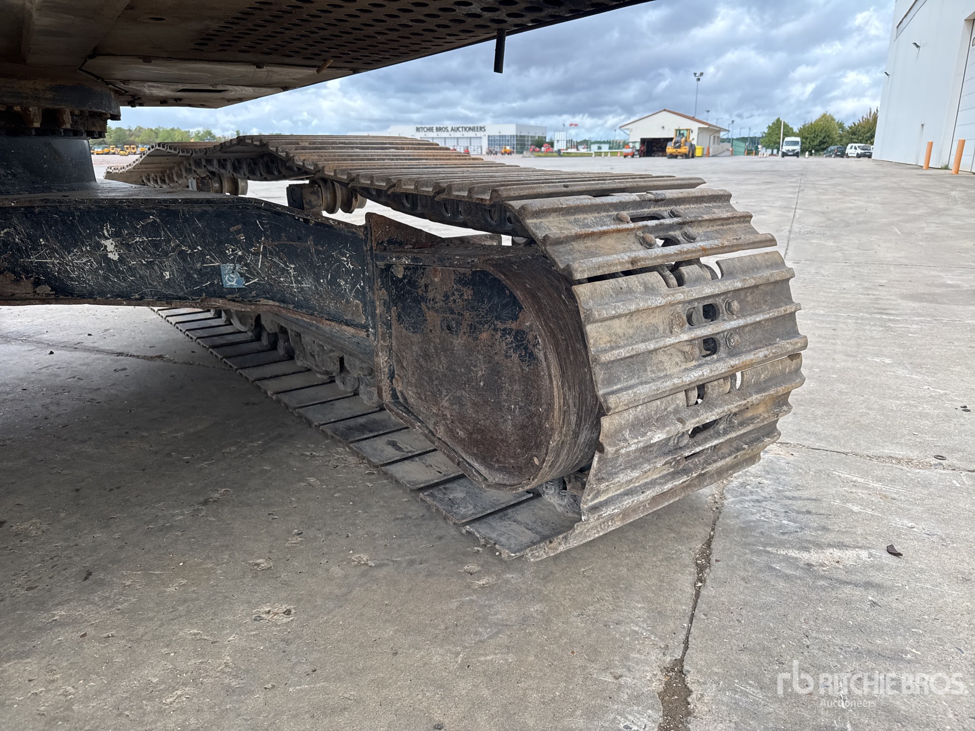 2015 Hitachi ZX210LC-5B