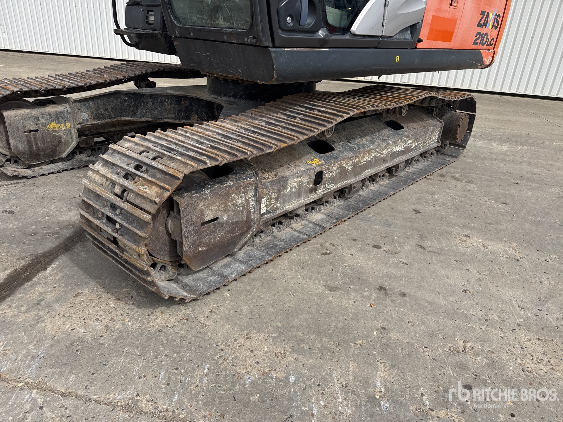 2015 Hitachi ZX210LC-5B