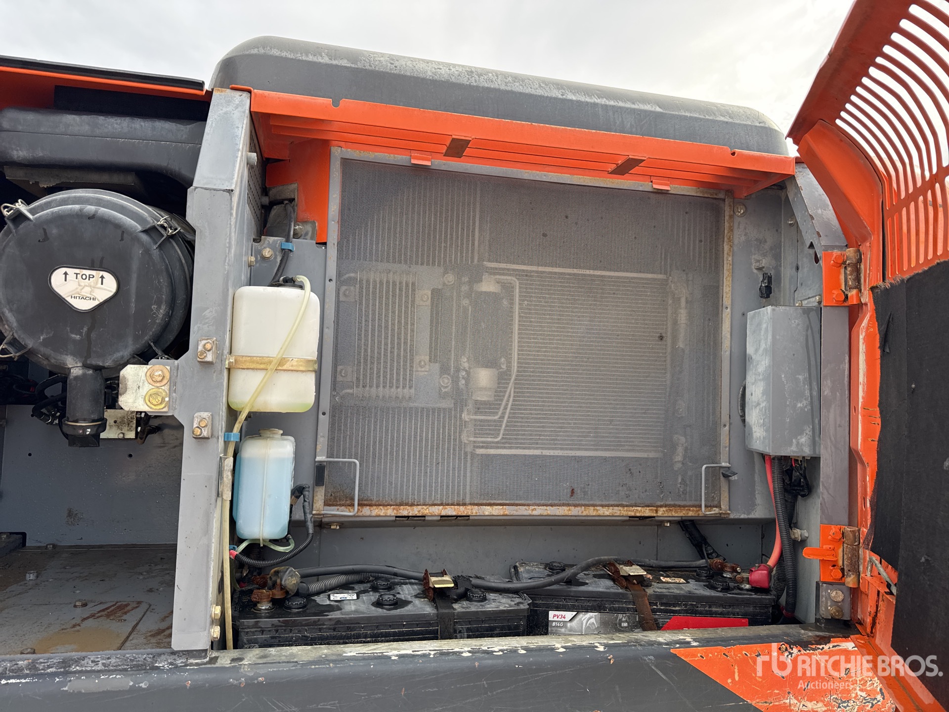 2015 Hitachi ZX210LC-5B