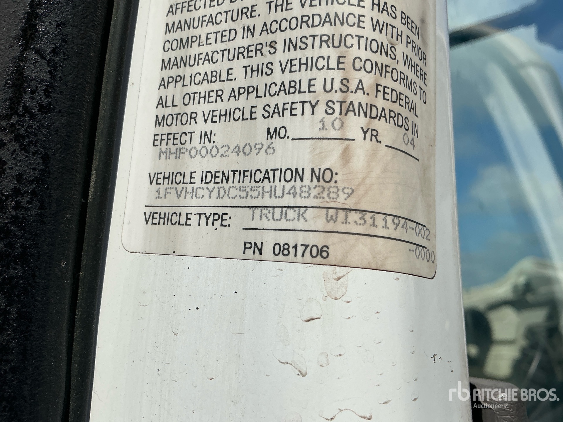 2005 Freightliner M2 106