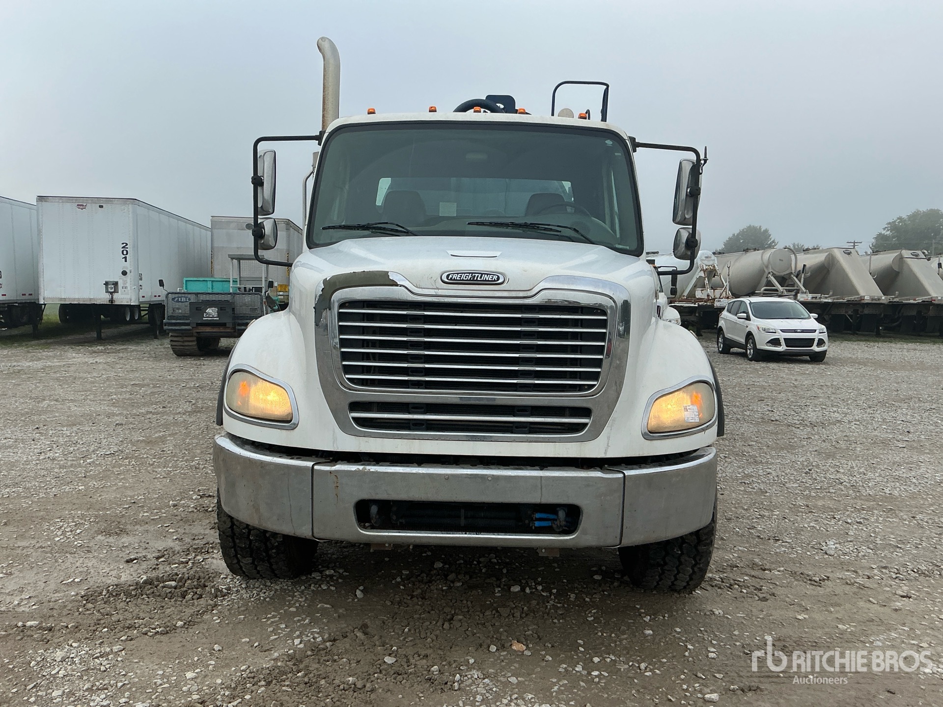 2007 Freightliner M2 112
