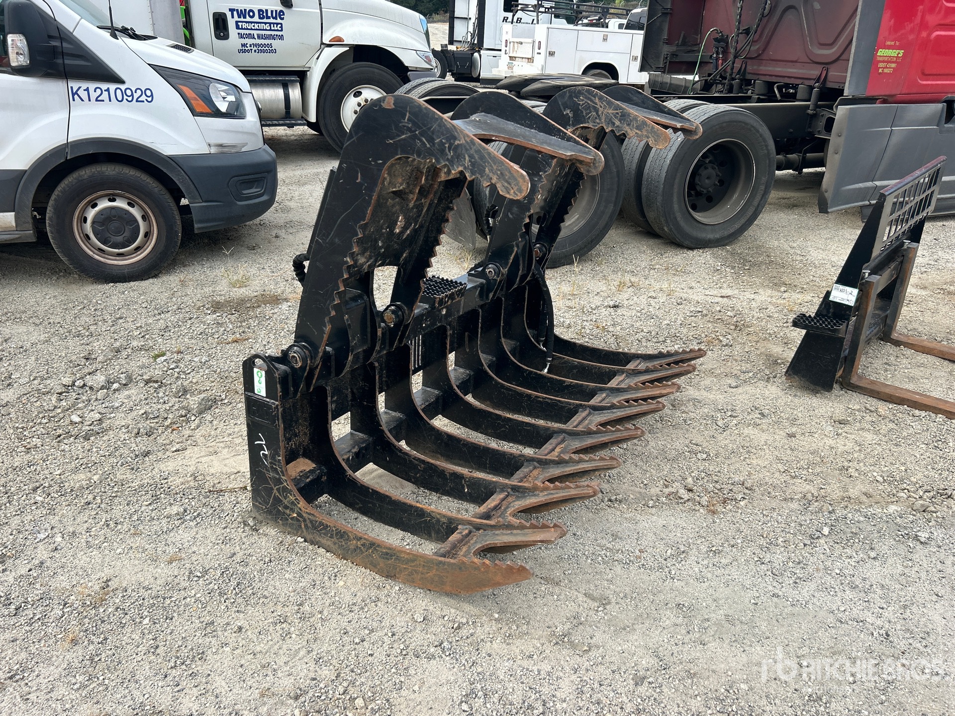 Caterpillar 72 IN ROOT GRAPPLE