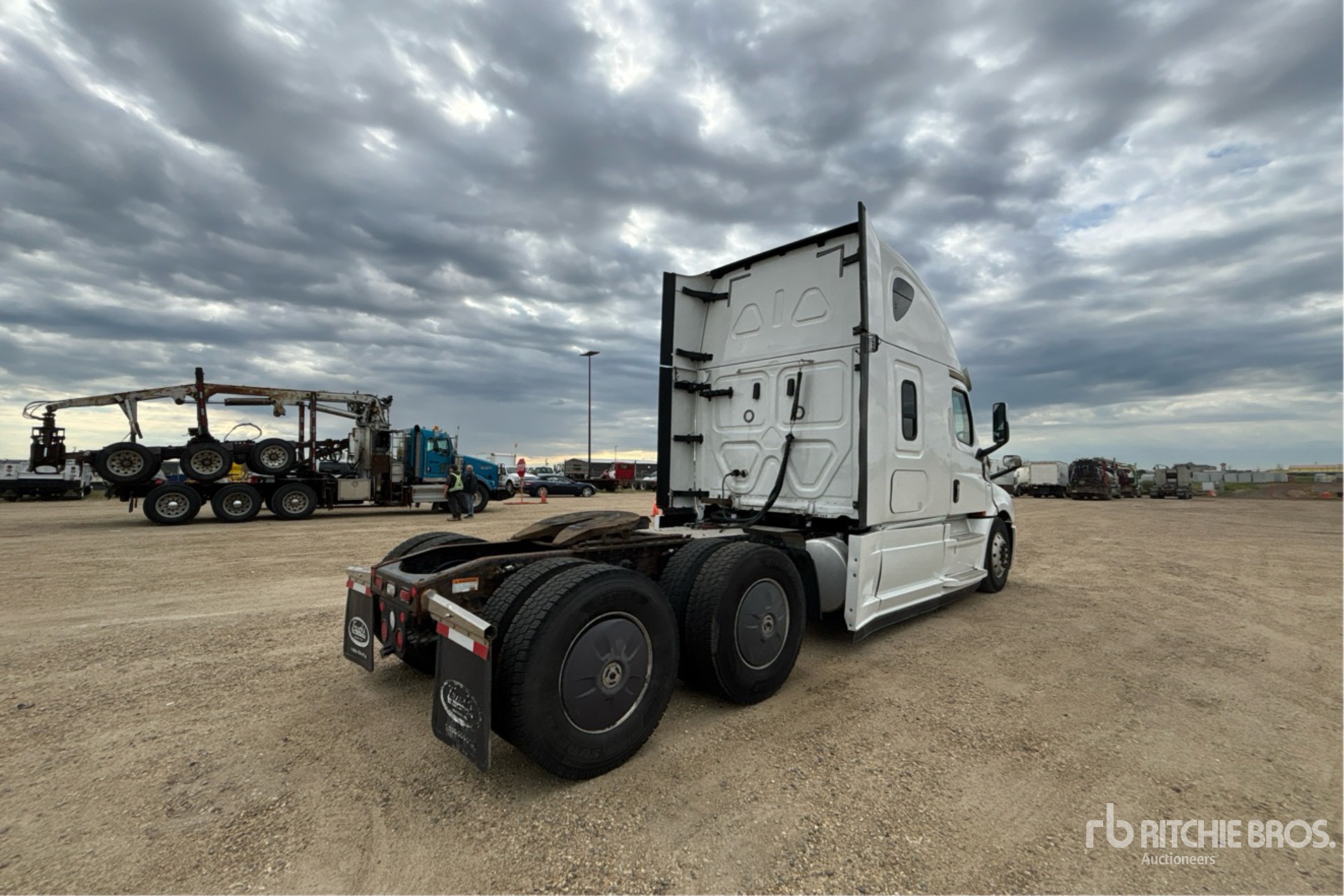 2019 Freightliner CASCADIA 126