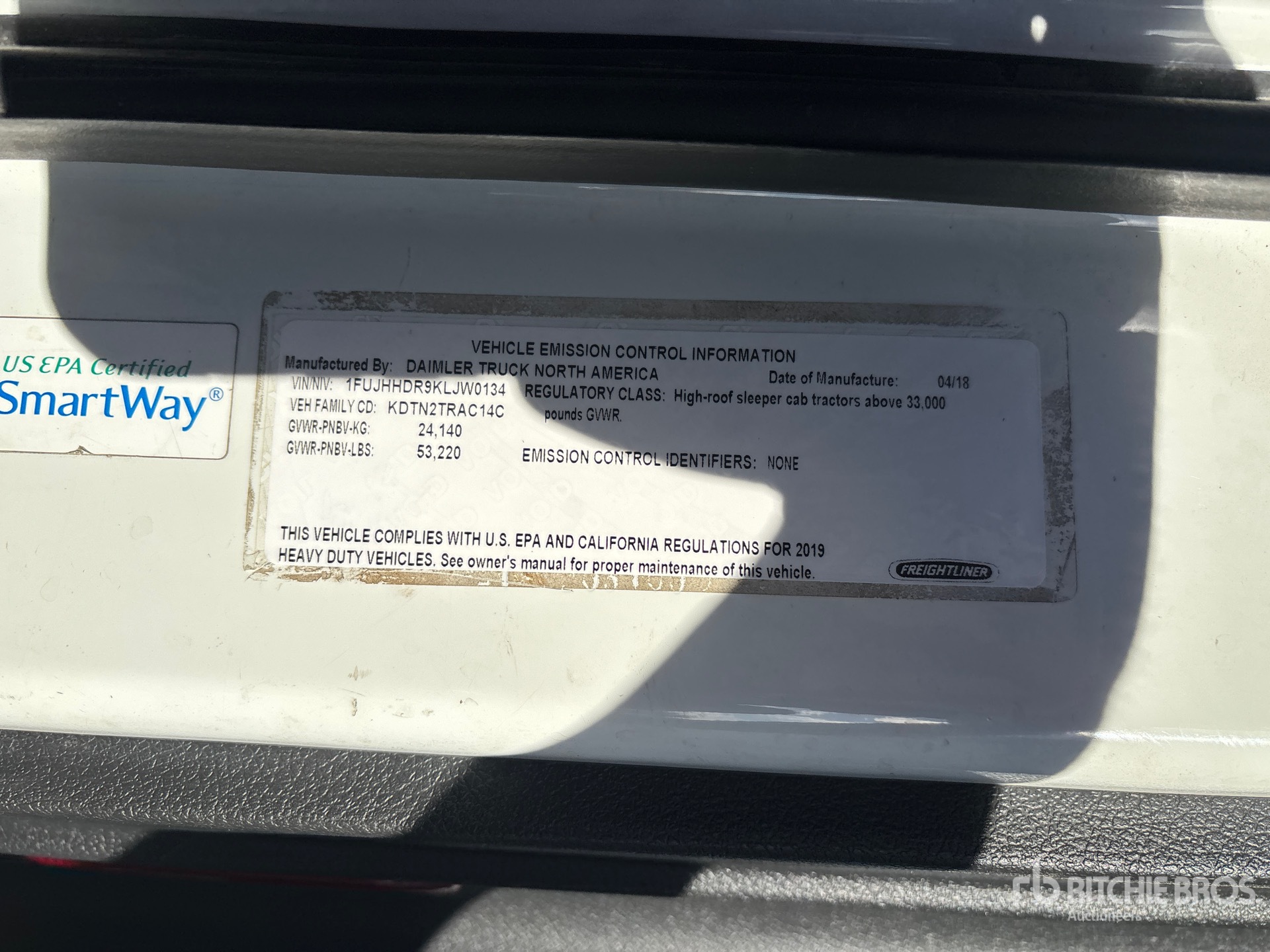 2019 Freightliner CASCADIA 126